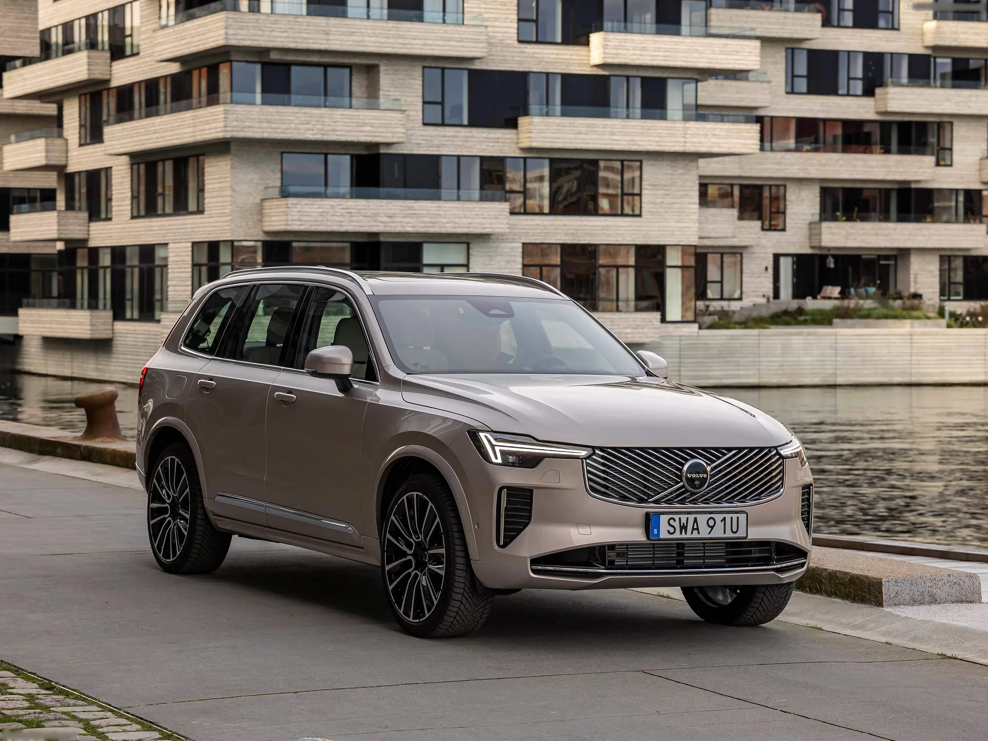 Volvo XC90 (2025)