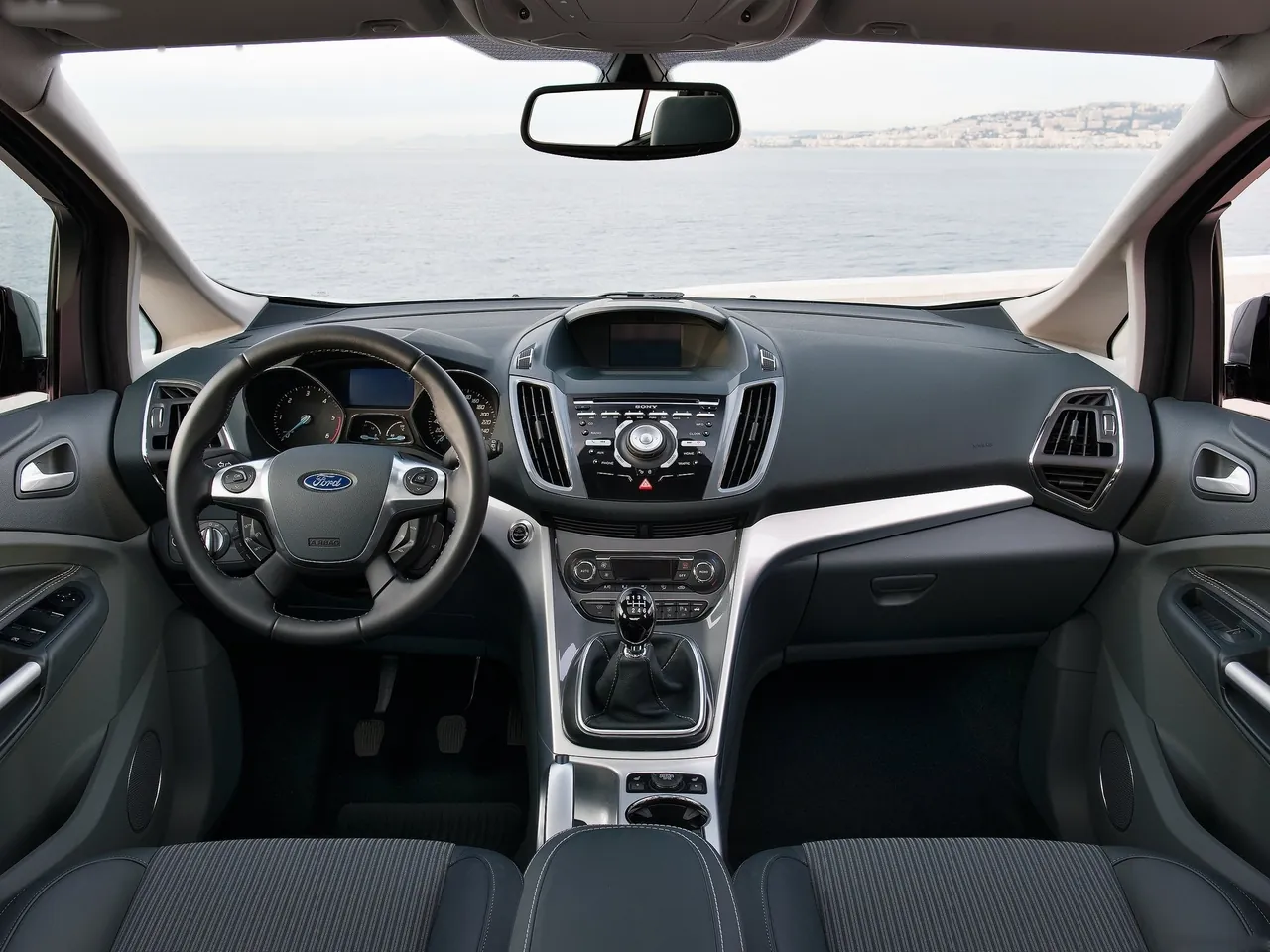 Ford C-MAX (2011) - Interior
