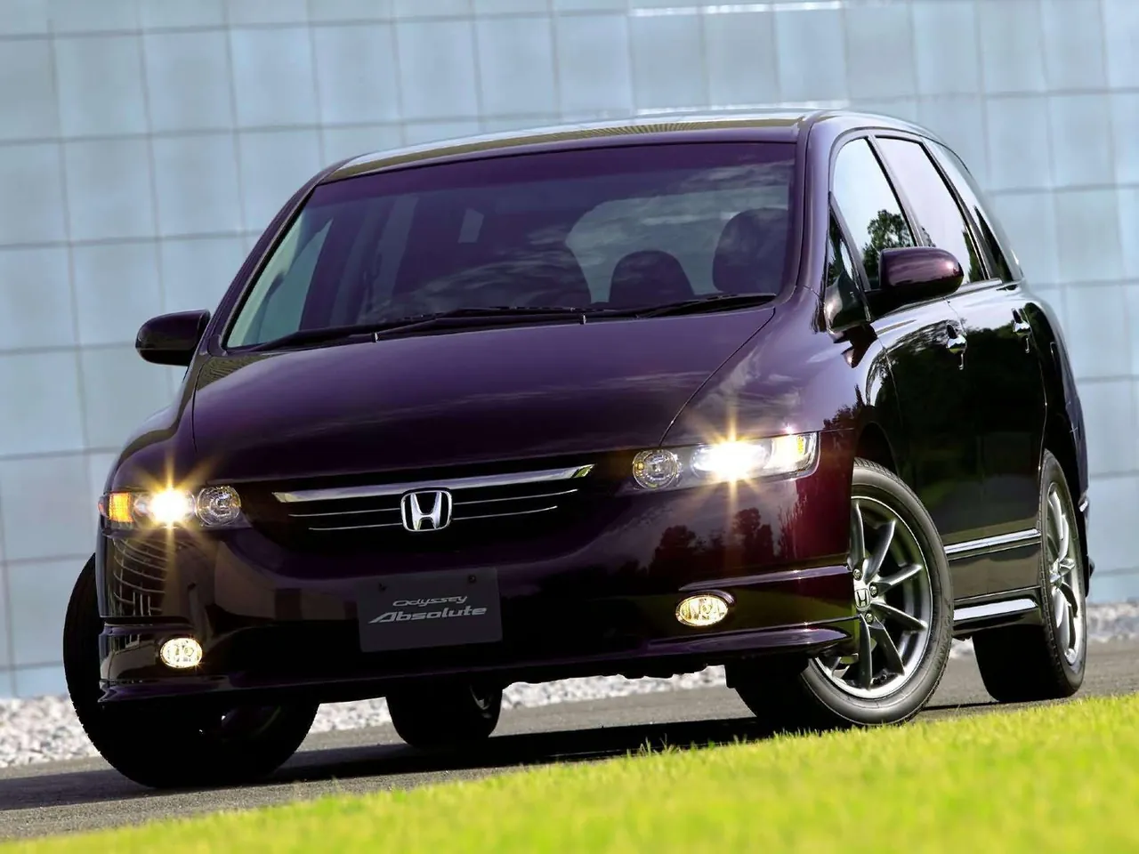 Honda Odyssey Absolute [JP] (2004)