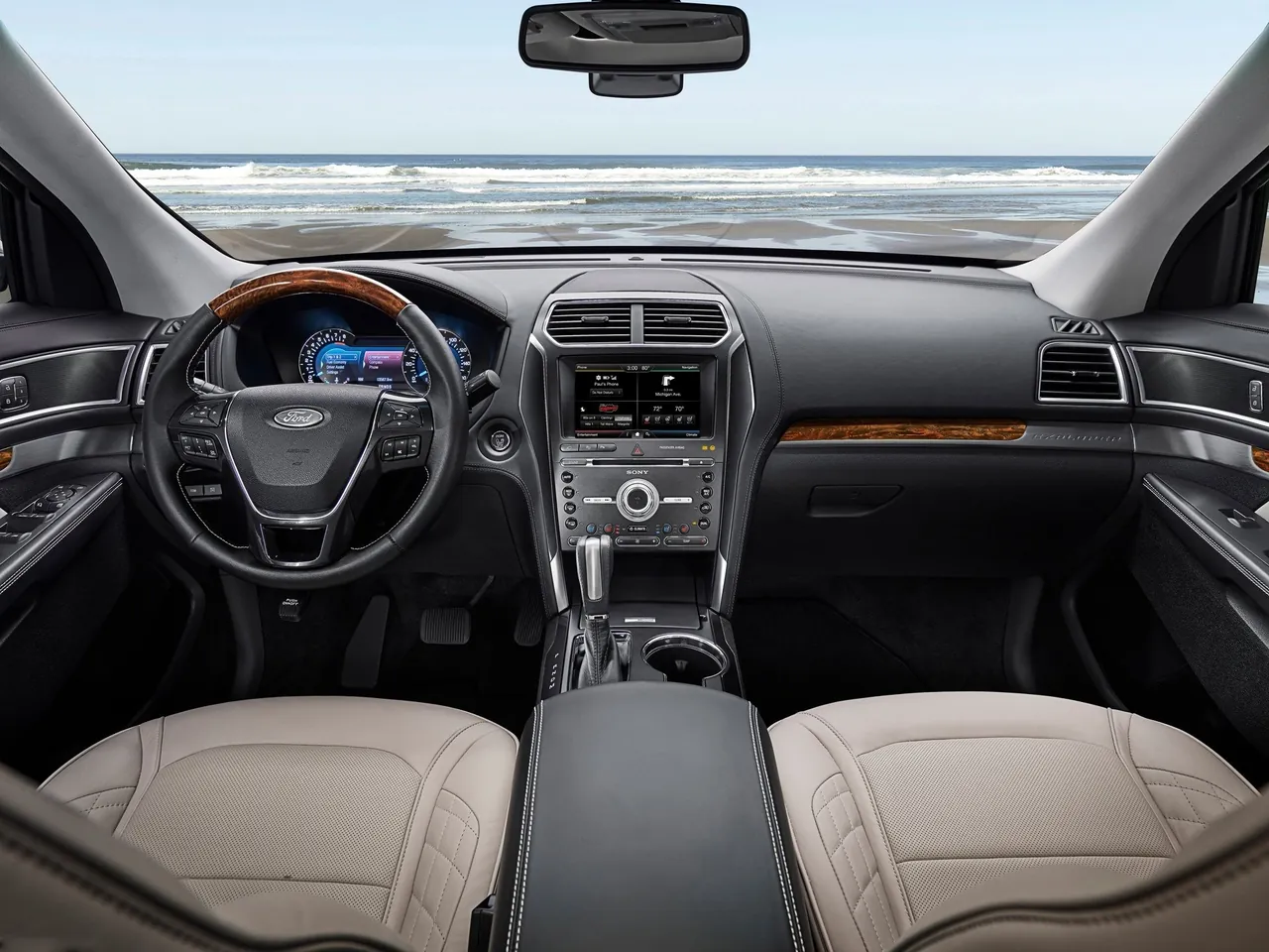 Ford Explorer (2016) – interiér