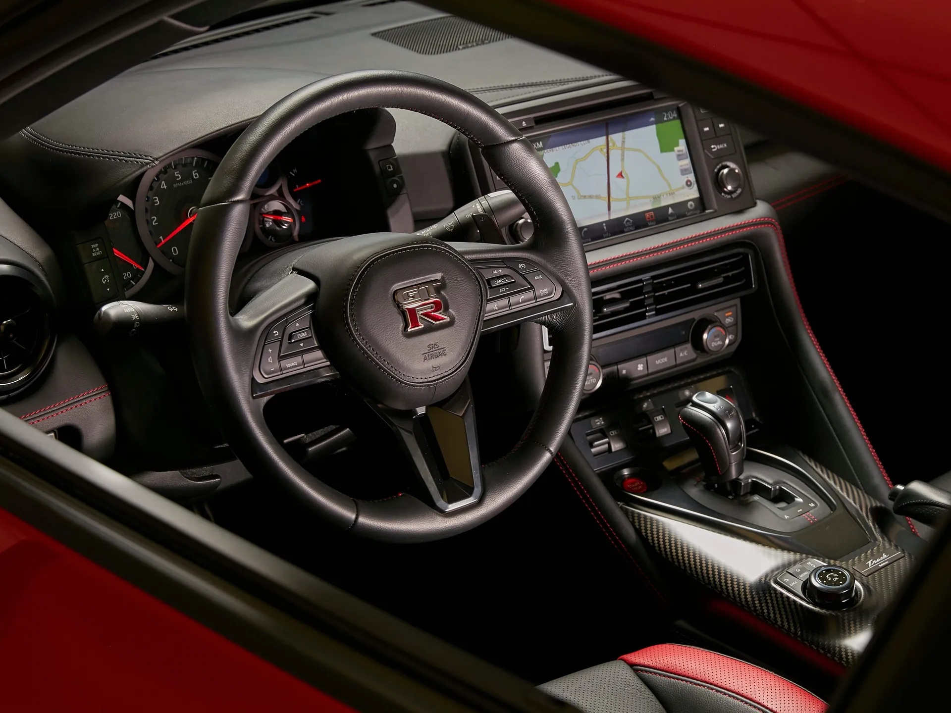Nissan GT-R Track Edition (2017) – interiér