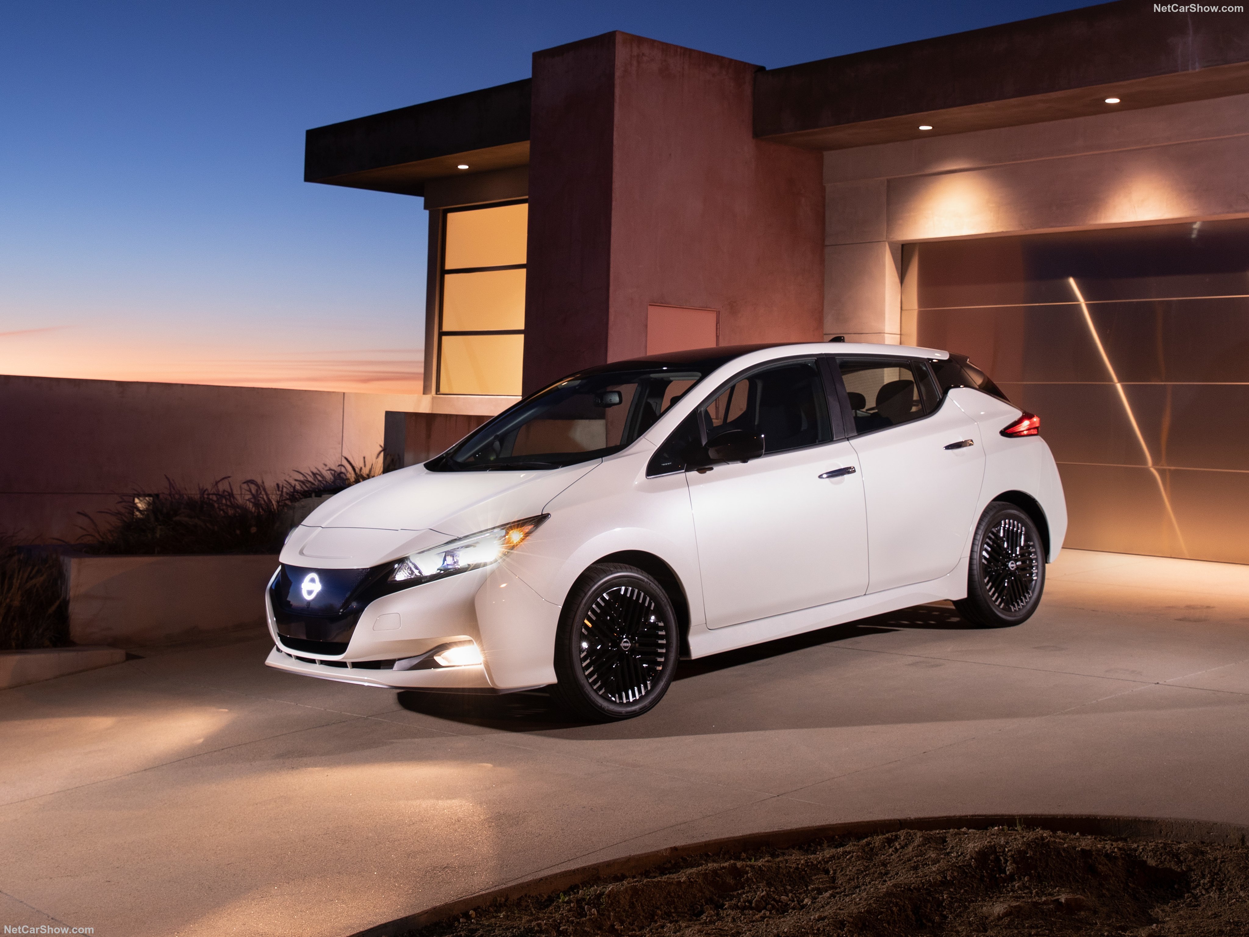 Nissan Leaf [US] (2023)