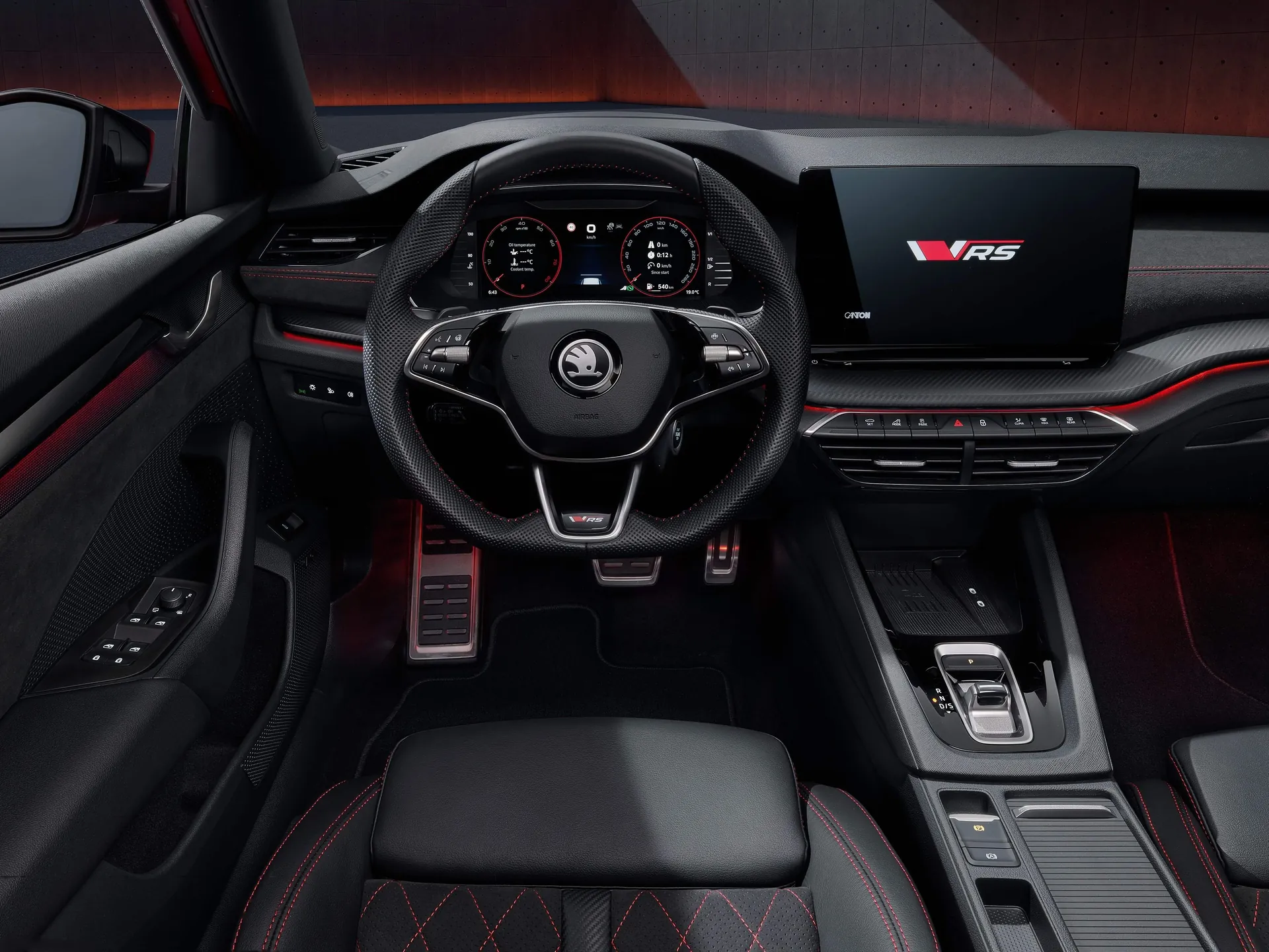 Skoda Octavia RS (2025) – interiér
