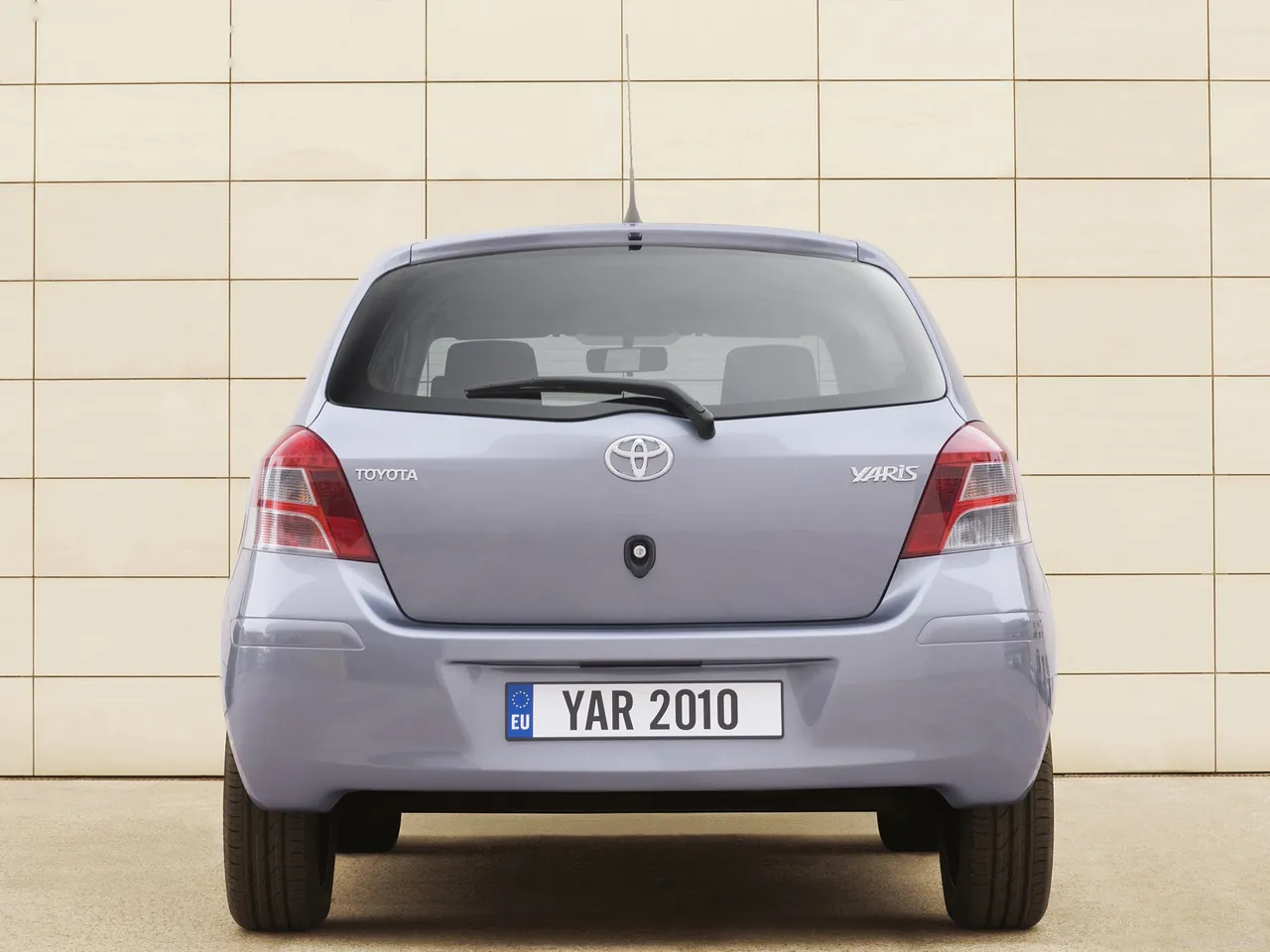 Toyota Yaris (2010) - Rear