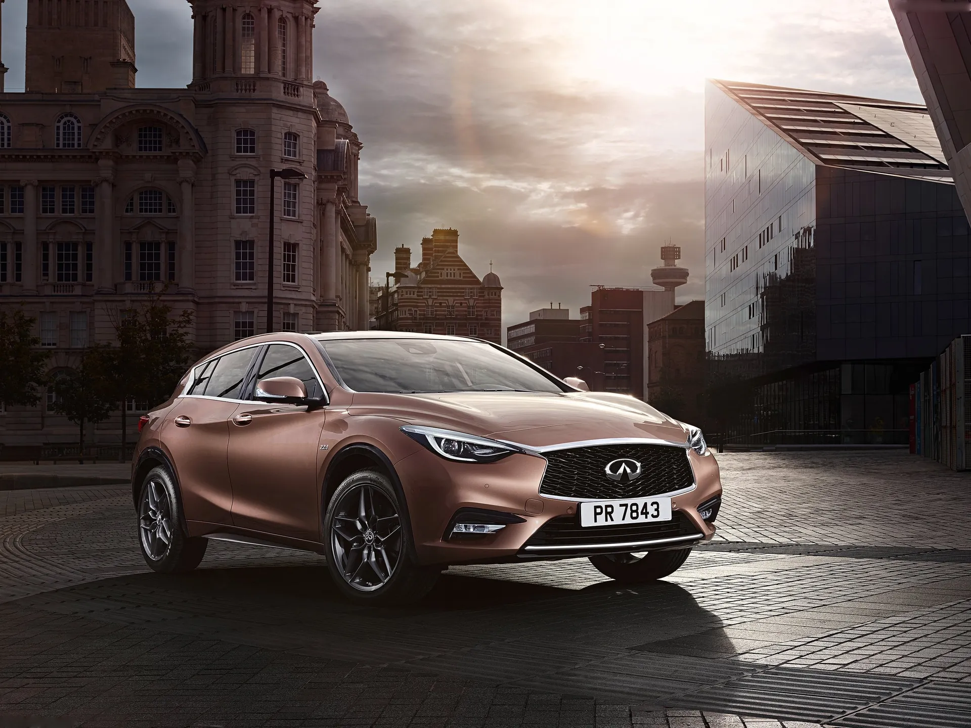 Infiniti Q30 (2016)