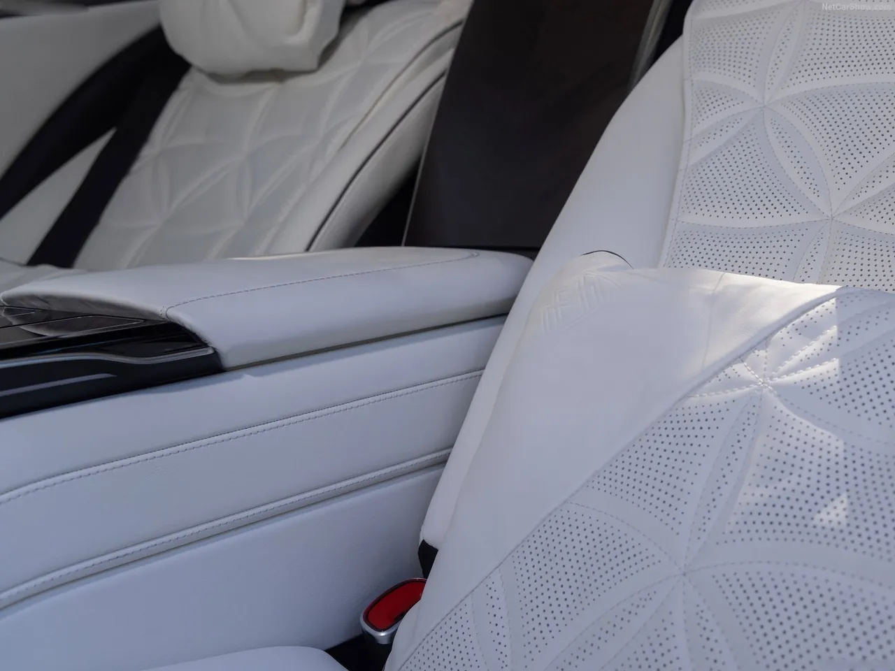 Mercedes-Benz S680 Maybach [US] (2027)