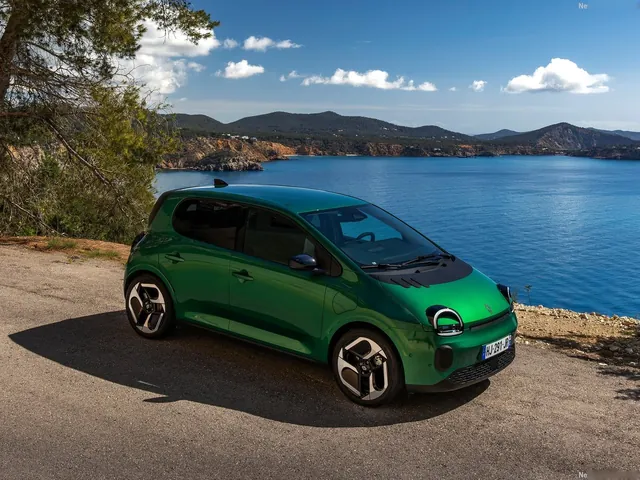Renault Twingo E-Tech EV (2027)