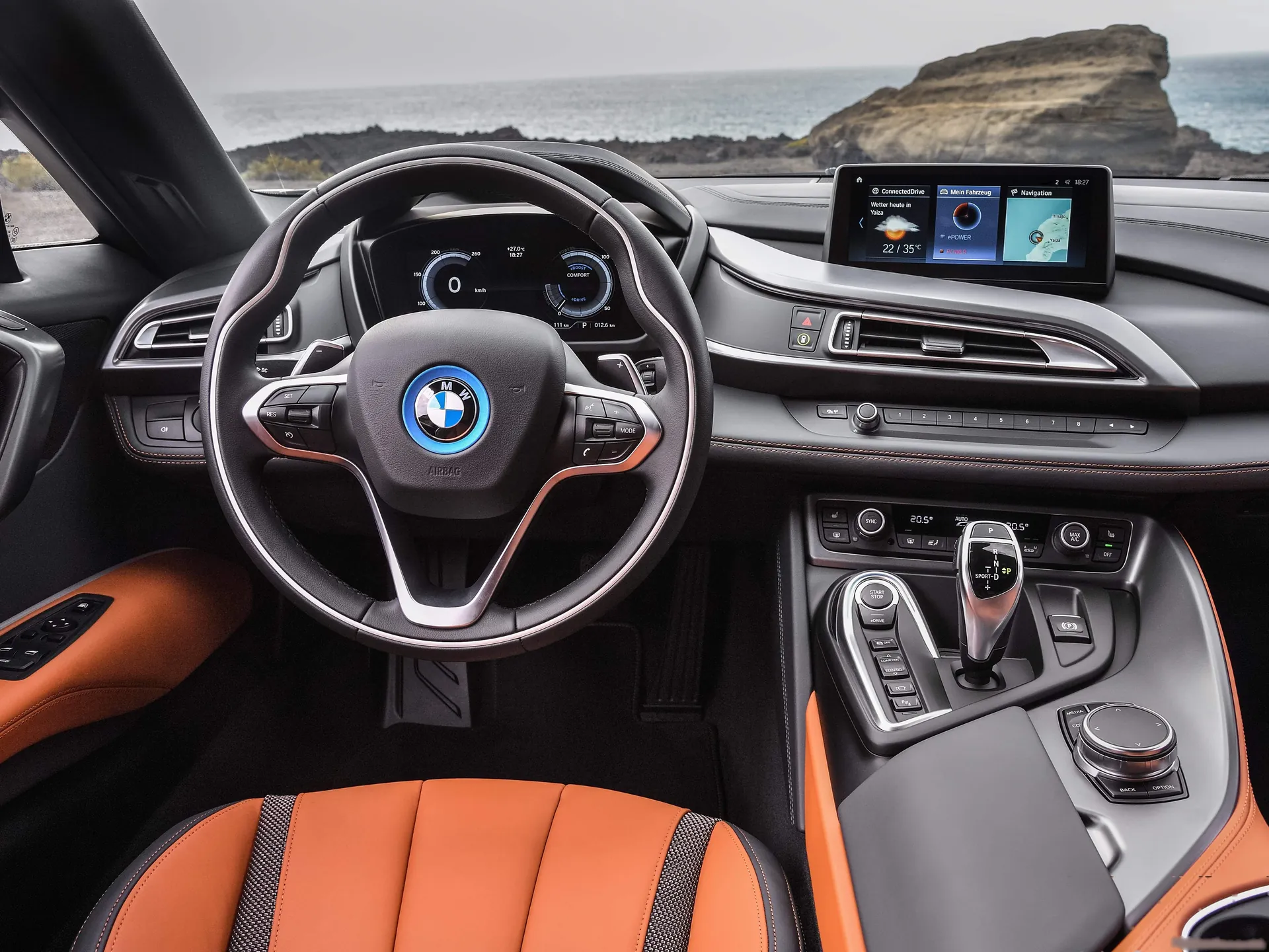 BMW i8 Roadster (2019) - Interior