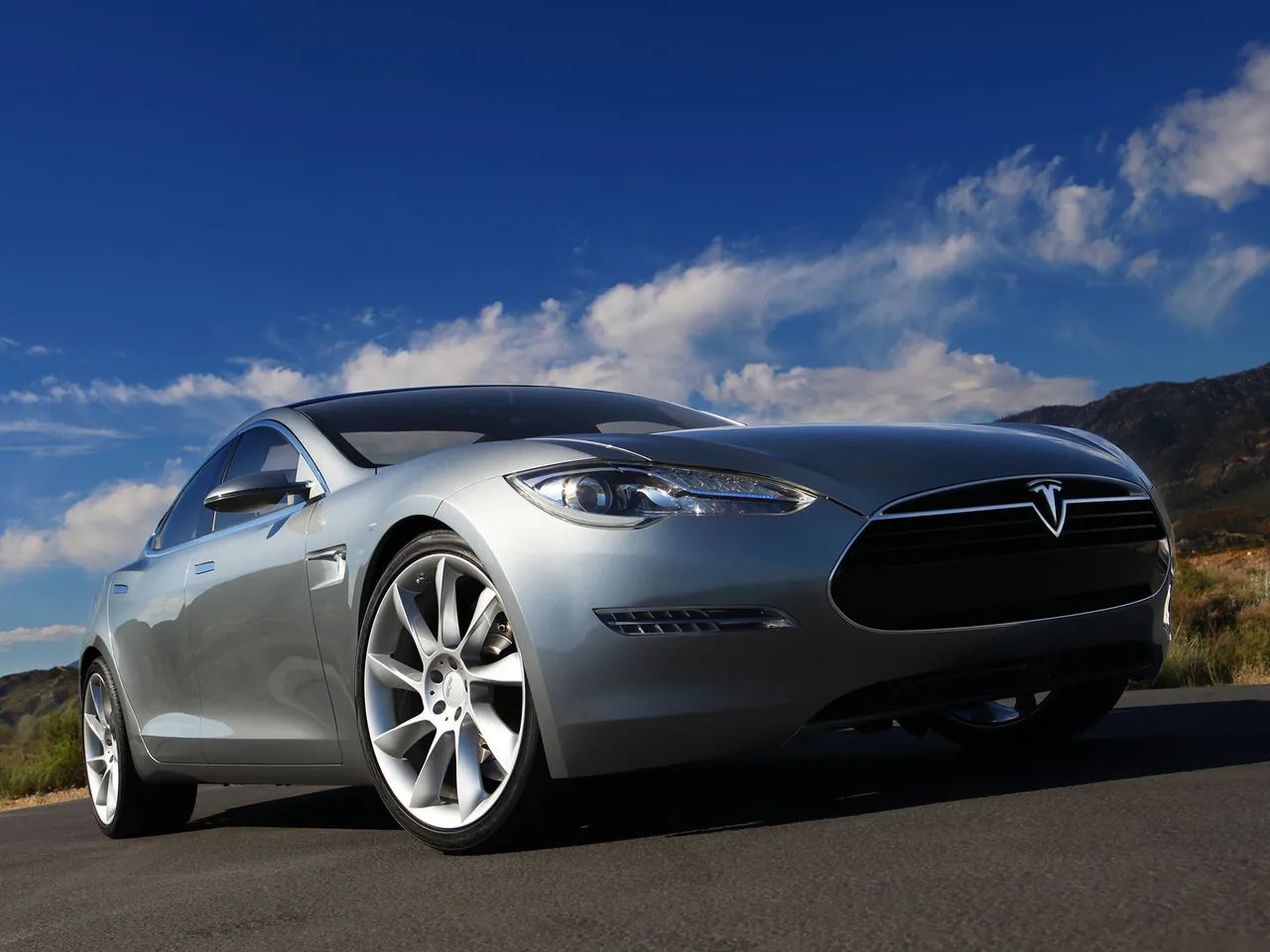 Tesla Model S Concept (2009)