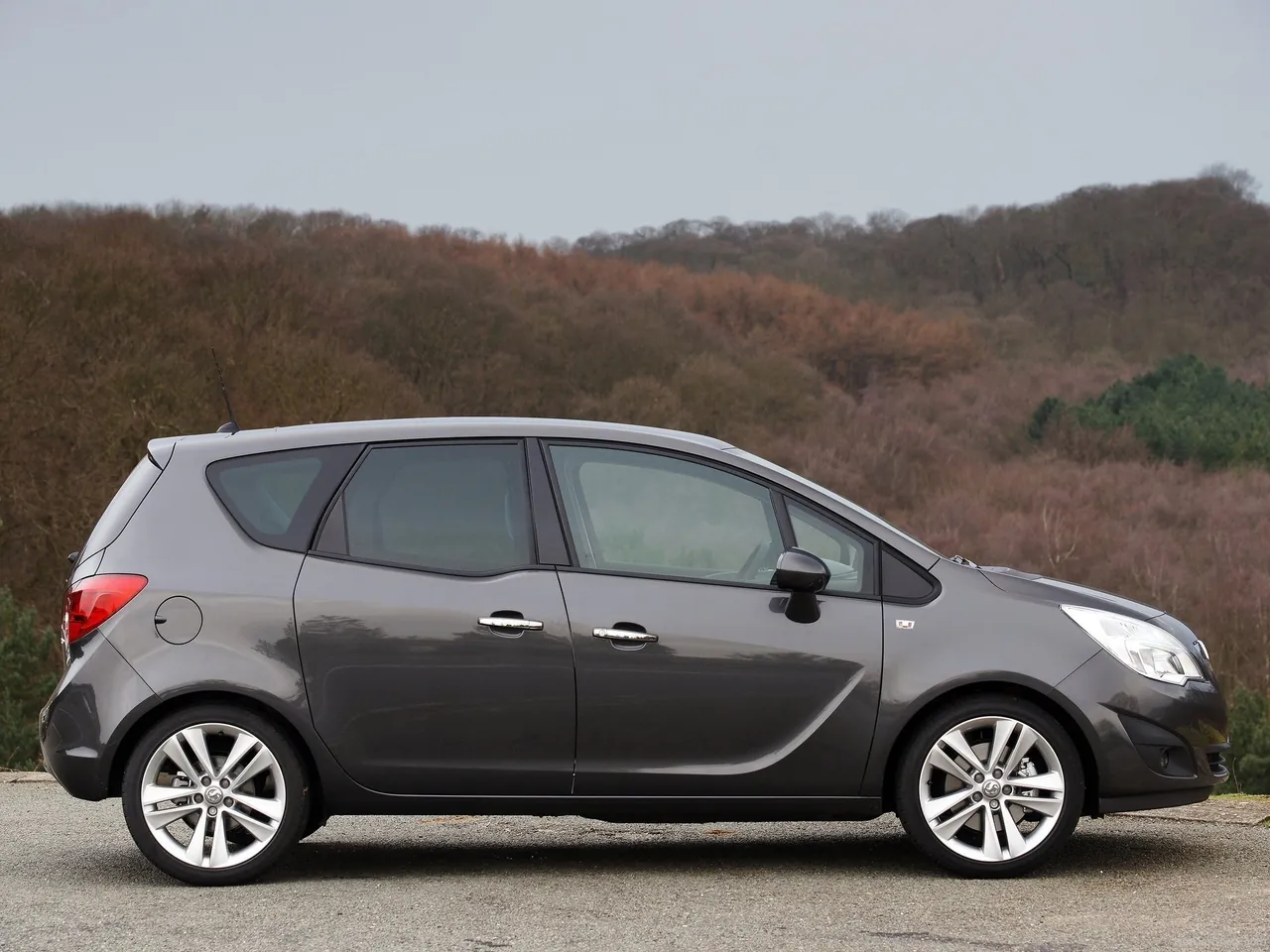 Vauxhall Meriva (2011) – boční profil
