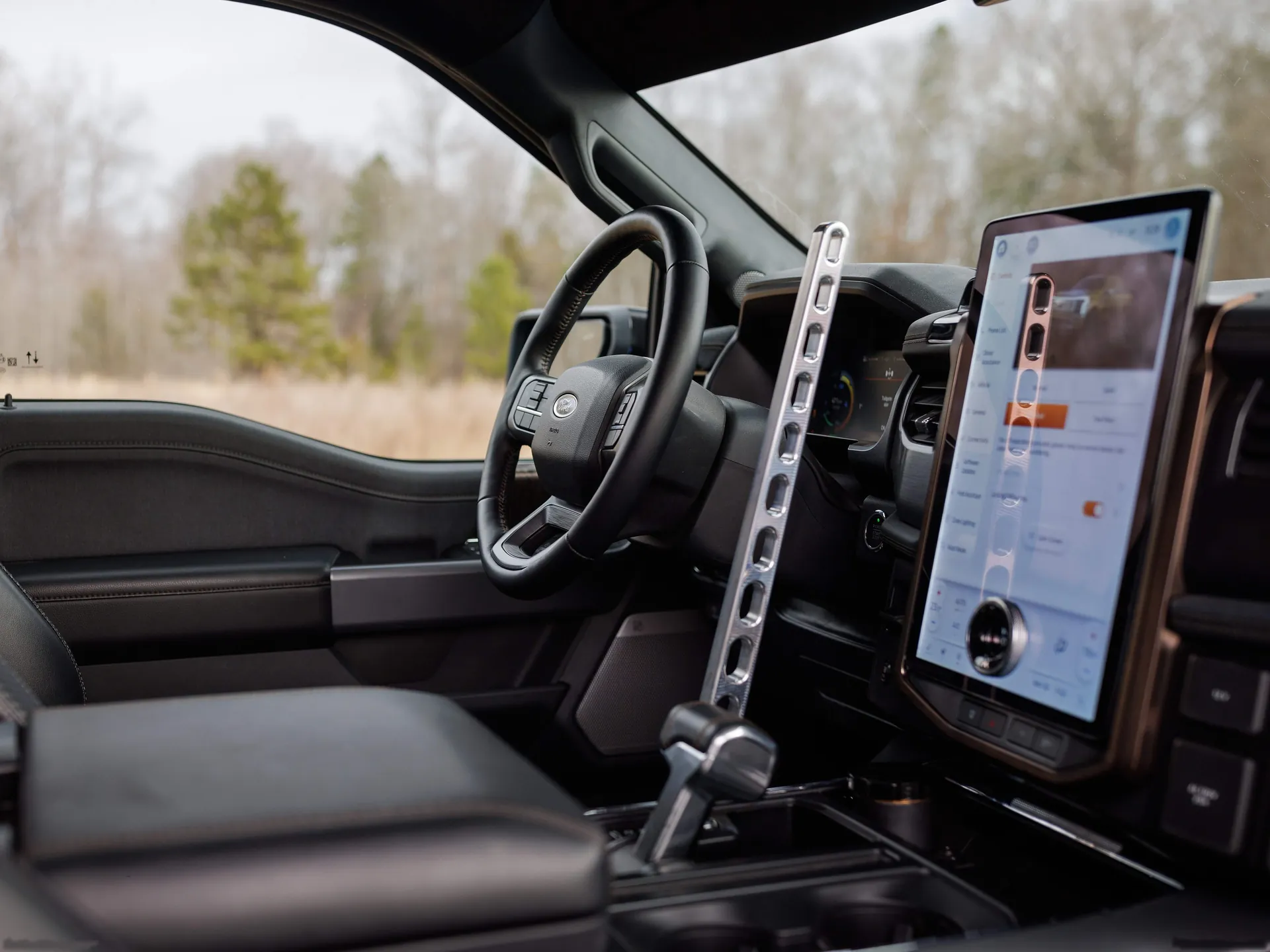 Ford F-150 Lightning Switchgear Concept (2024) – interiér