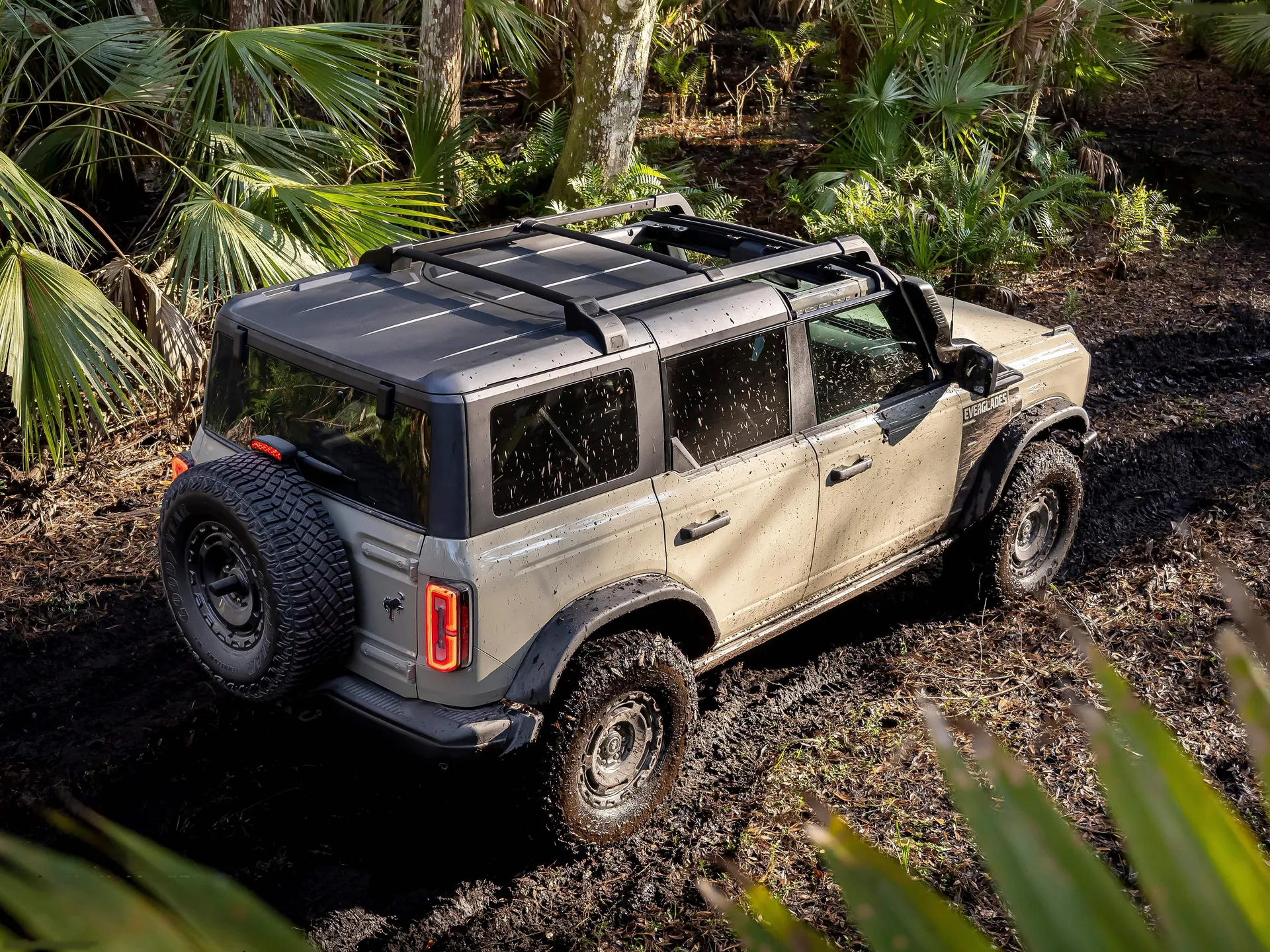 Ford Bronco Everglades Edition (2022) – zadní tříčtvrteční pohled