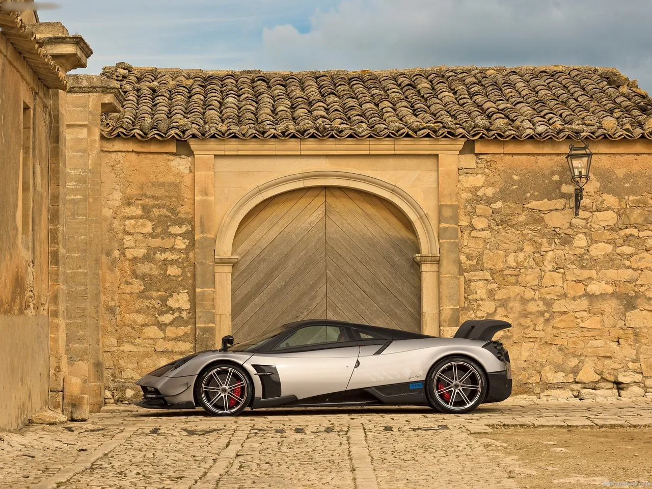 Pagani Huayra BC (2016) – boční profil