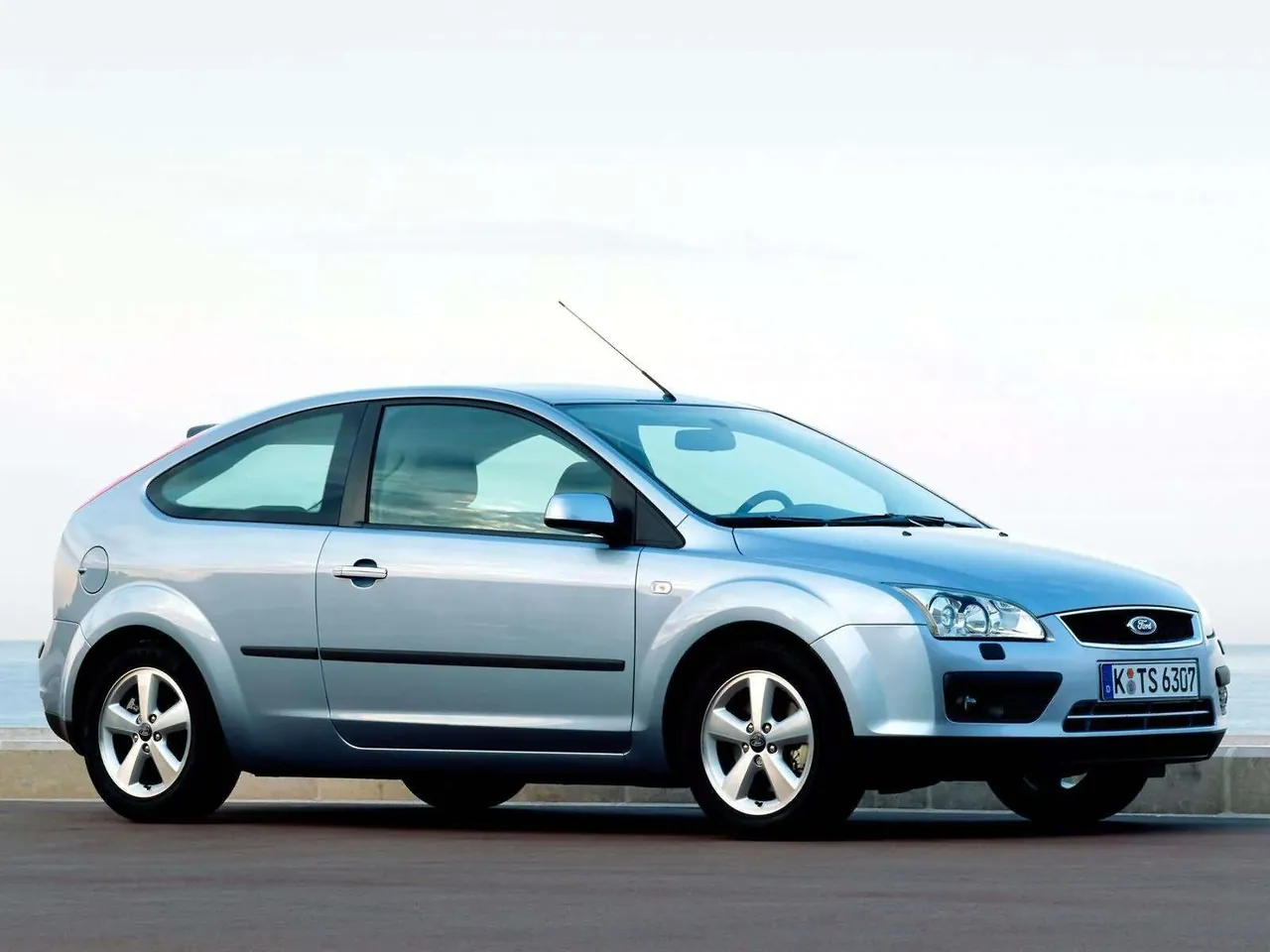 Ford Focus 3door [EU] (2004)