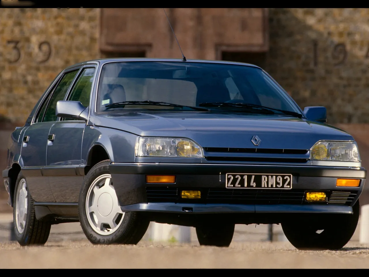 Renault 25 V6 Injection (1988)