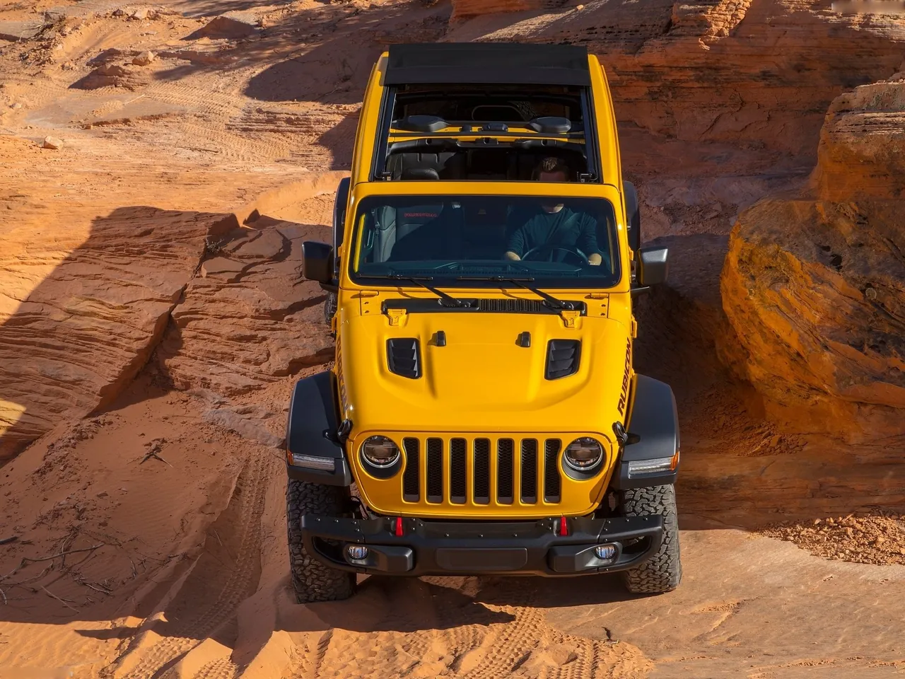Jeep Wrangler Unlimited EcoDiesel [US] (2020) – zepředu