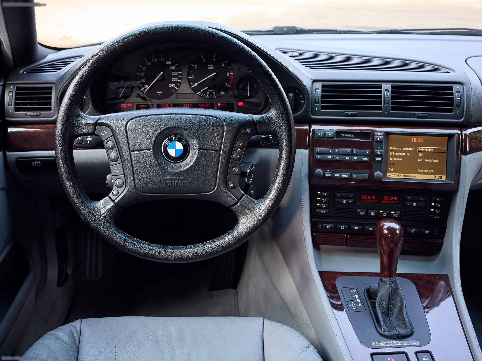 BMW 750iL (1999) – interiér