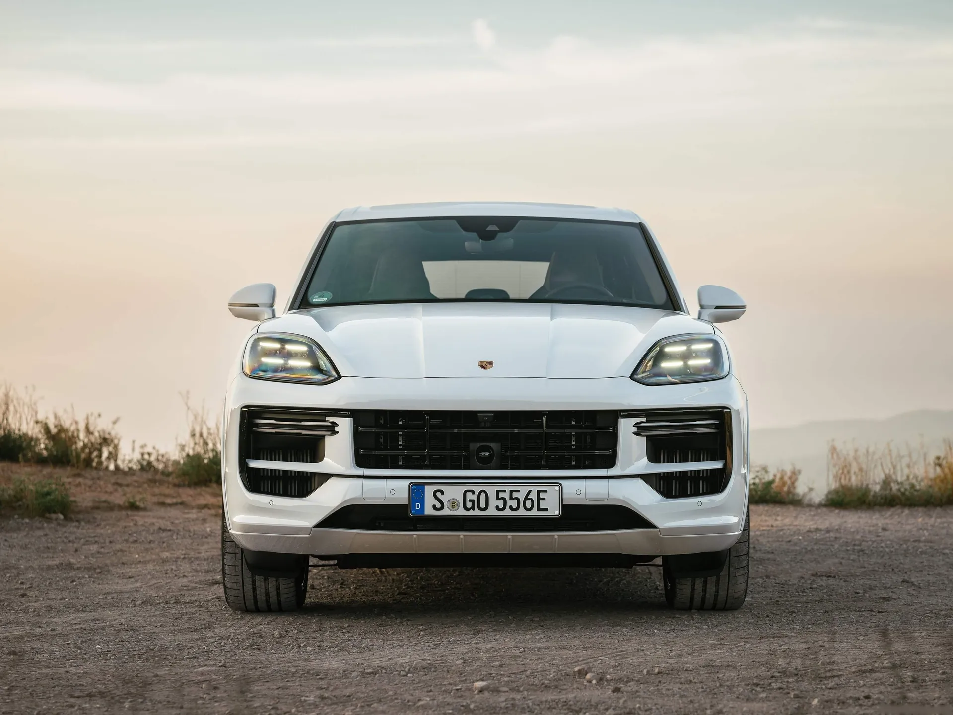 Porsche Cayenne Turbo E-Hybrid (2024) – zepředu