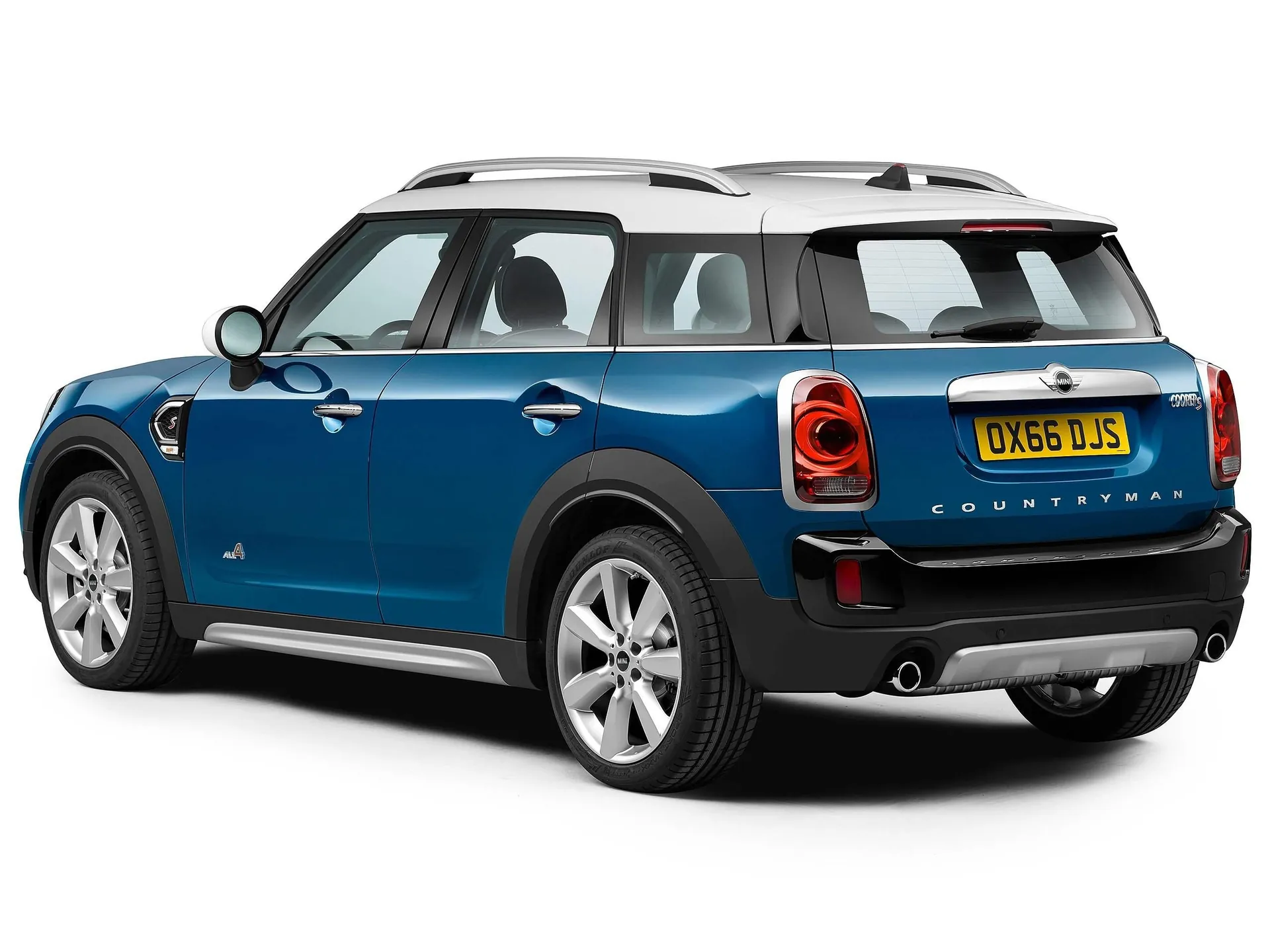 Mini Countryman (2017) – zadní tříčtvrteční pohled