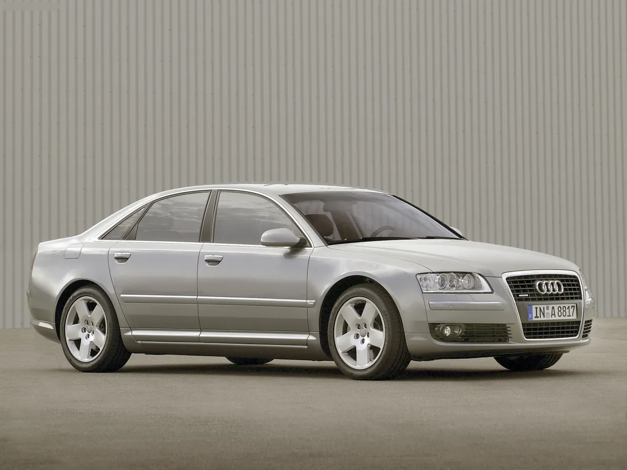 Audi A8 3.2 FSI quattro (2005)