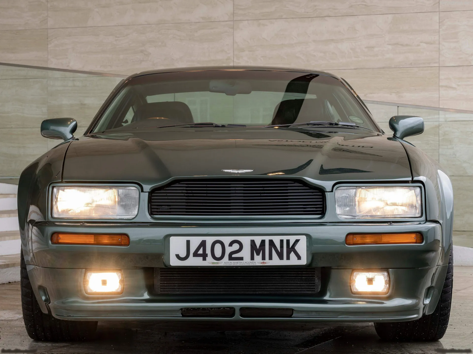Aston Martin Virage 6.3 (1992) – zepředu
