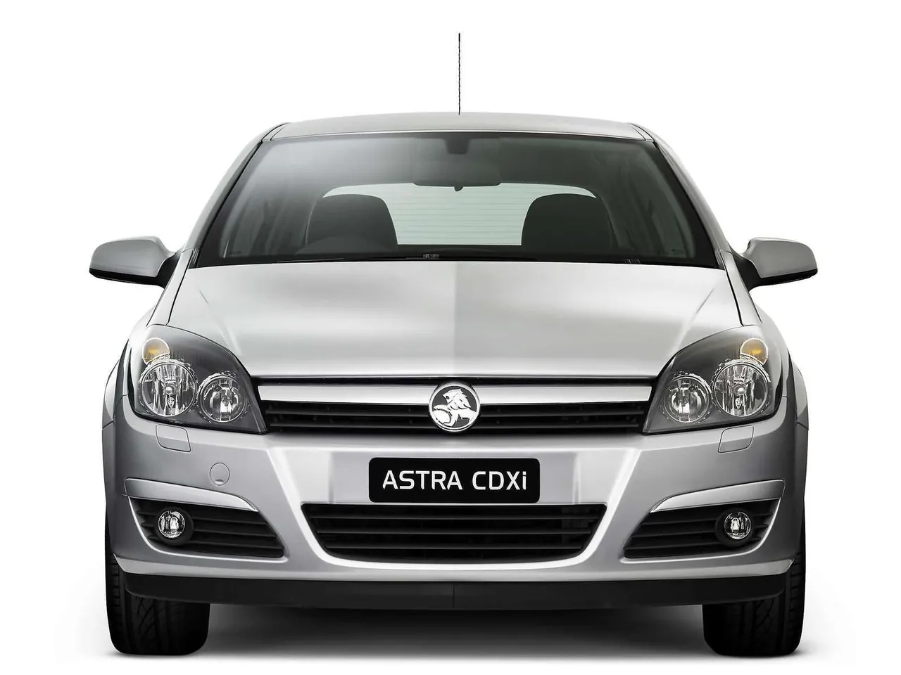 Holden Astra CDXi 5door (2004) – zepředu