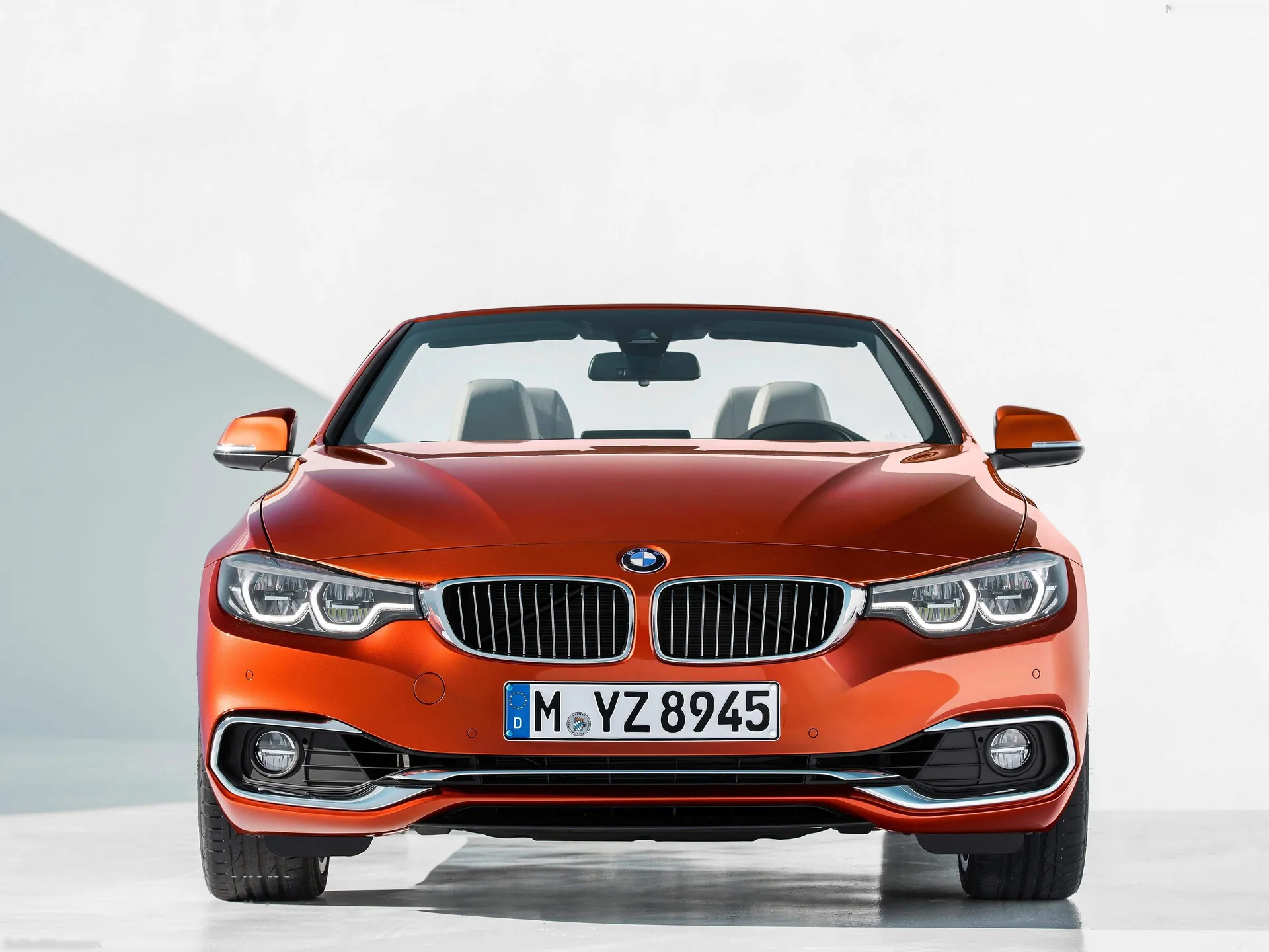 BMW 4-Series Convertible (2018) - Front
