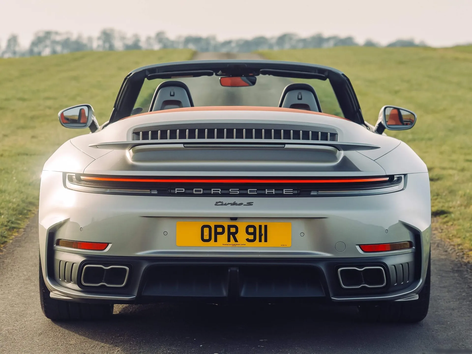 Porsche 911 Turbo S Cabriolet [UK] (2026) – zezadu