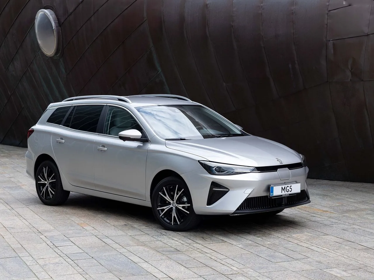 MG 5 EV (2023)
