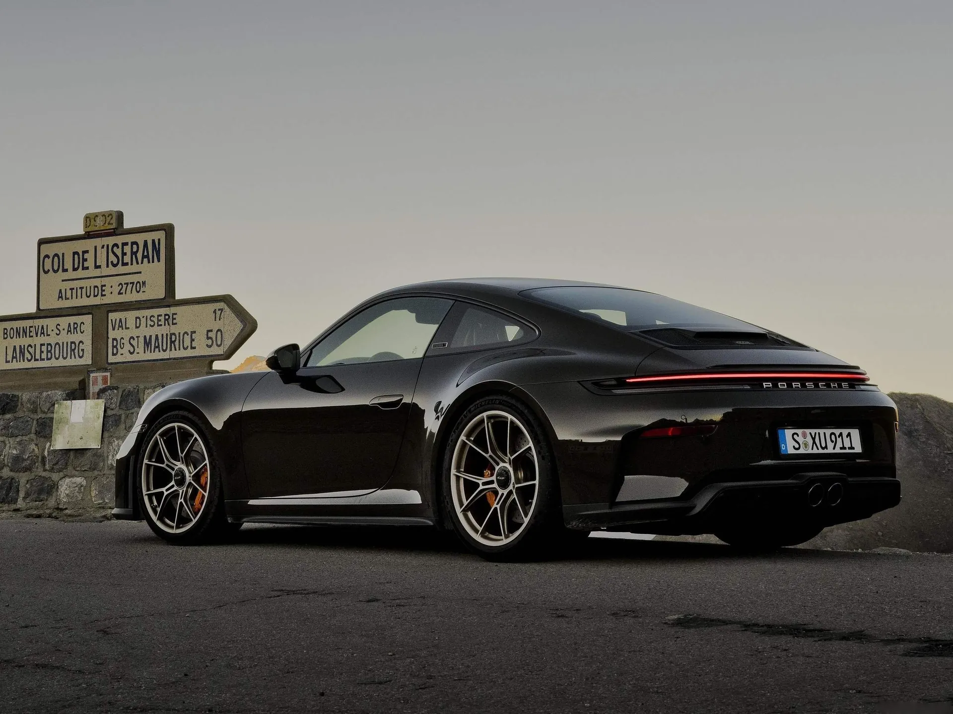 Porsche 911 GT3 Bergsport (2026) – zadní tříčtvrteční pohled