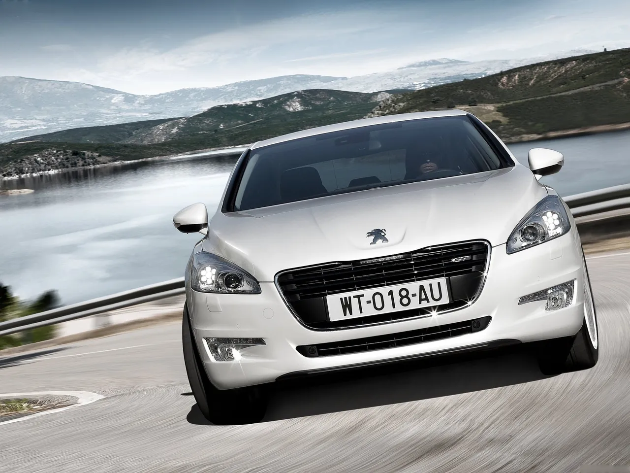 Peugeot 508 (2011) – zepředu