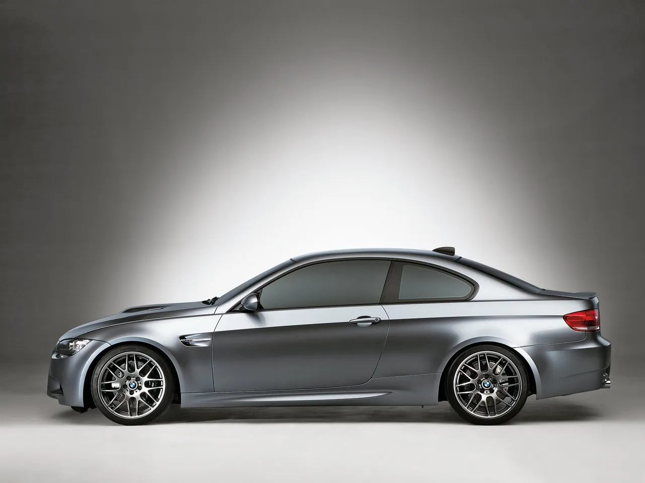 BMW M3 Concept (2007) – boční profil