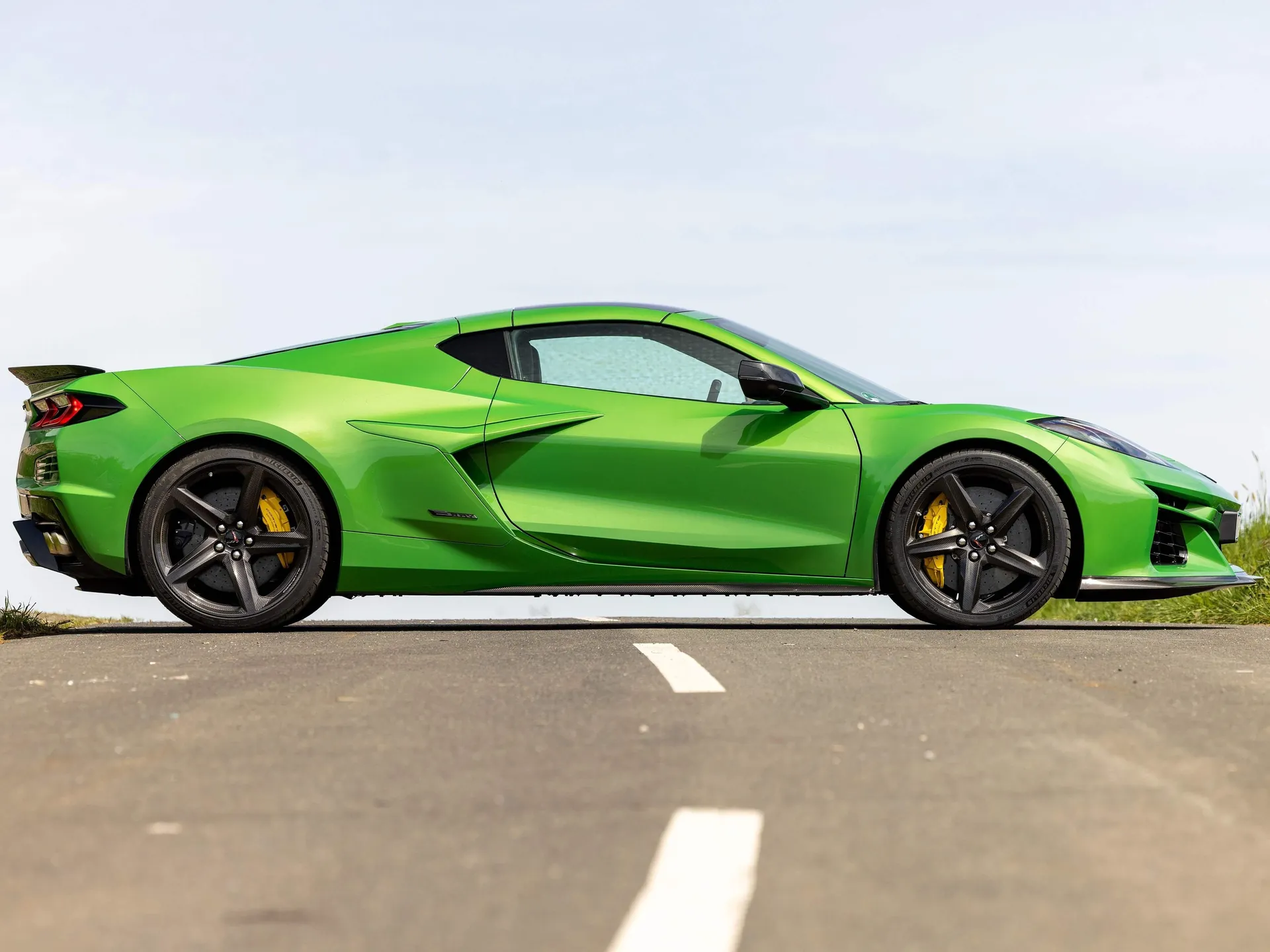 Chevrolet Corvette E-Ray [EU] (2026) – boční profil