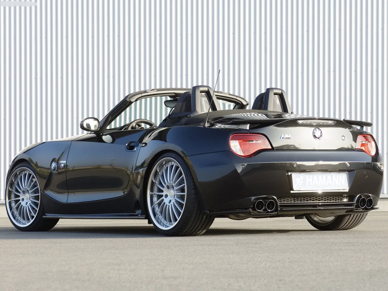 Hamann BMW Z4 M Roadster (2006) – zadní tříčtvrteční pohled