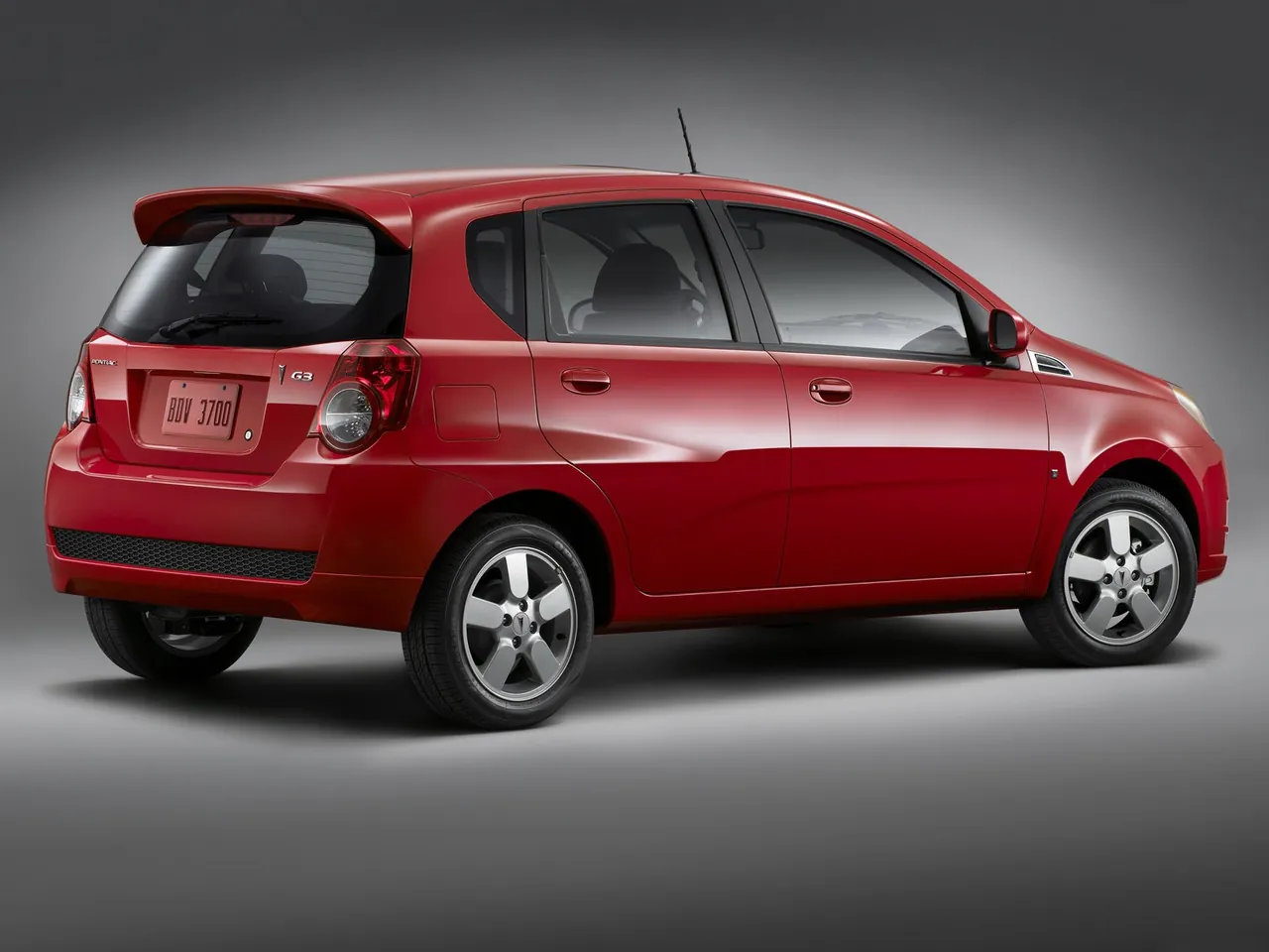 Pontiac G3 (2009) – zadní tříčtvrteční pohled