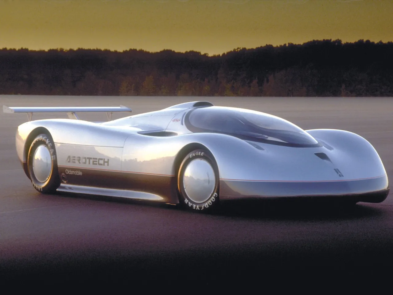 Oldsmobile Aerotech Concept (1988)