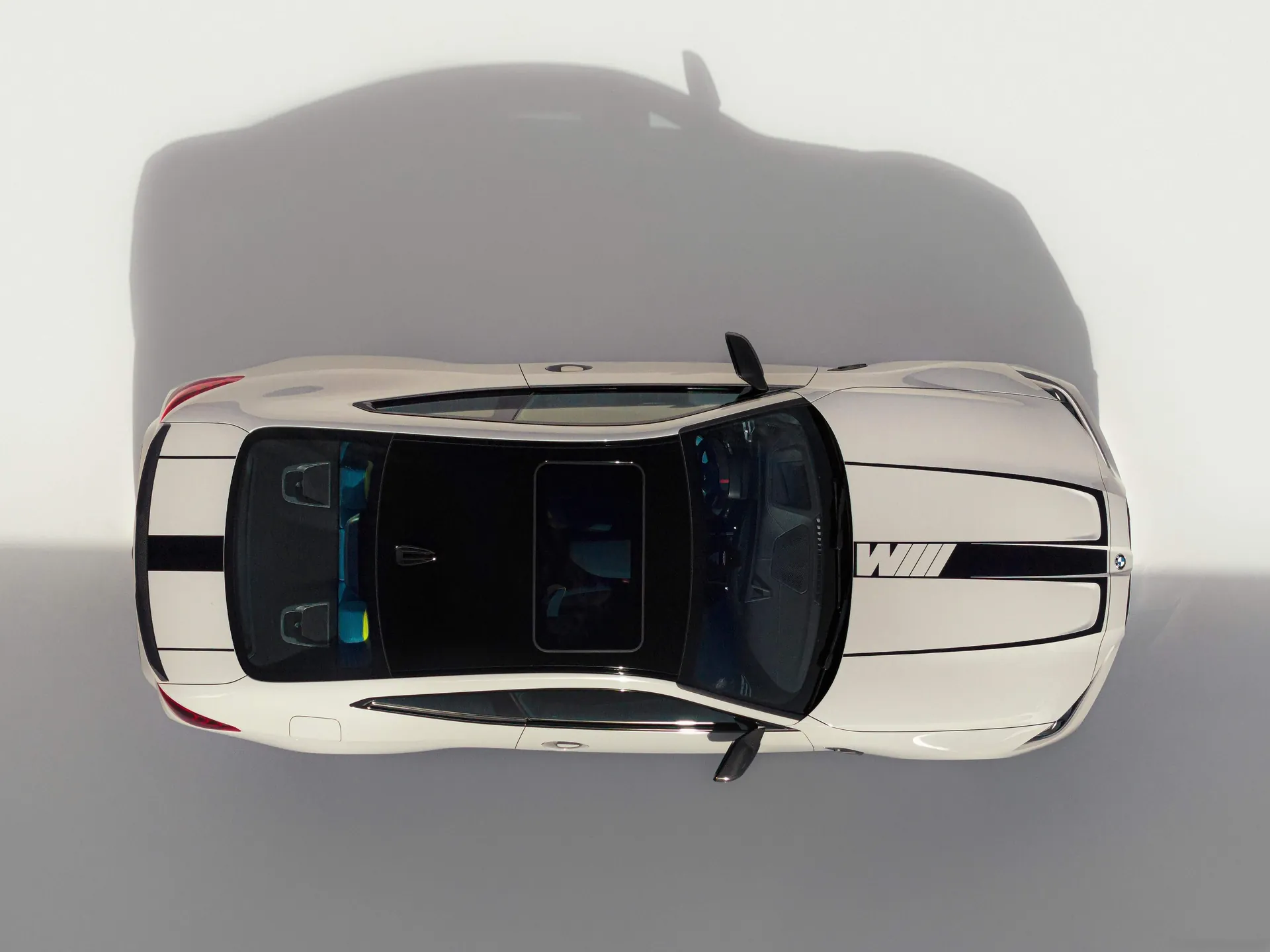 BMW M4 Coupe (2025) – pohled shora