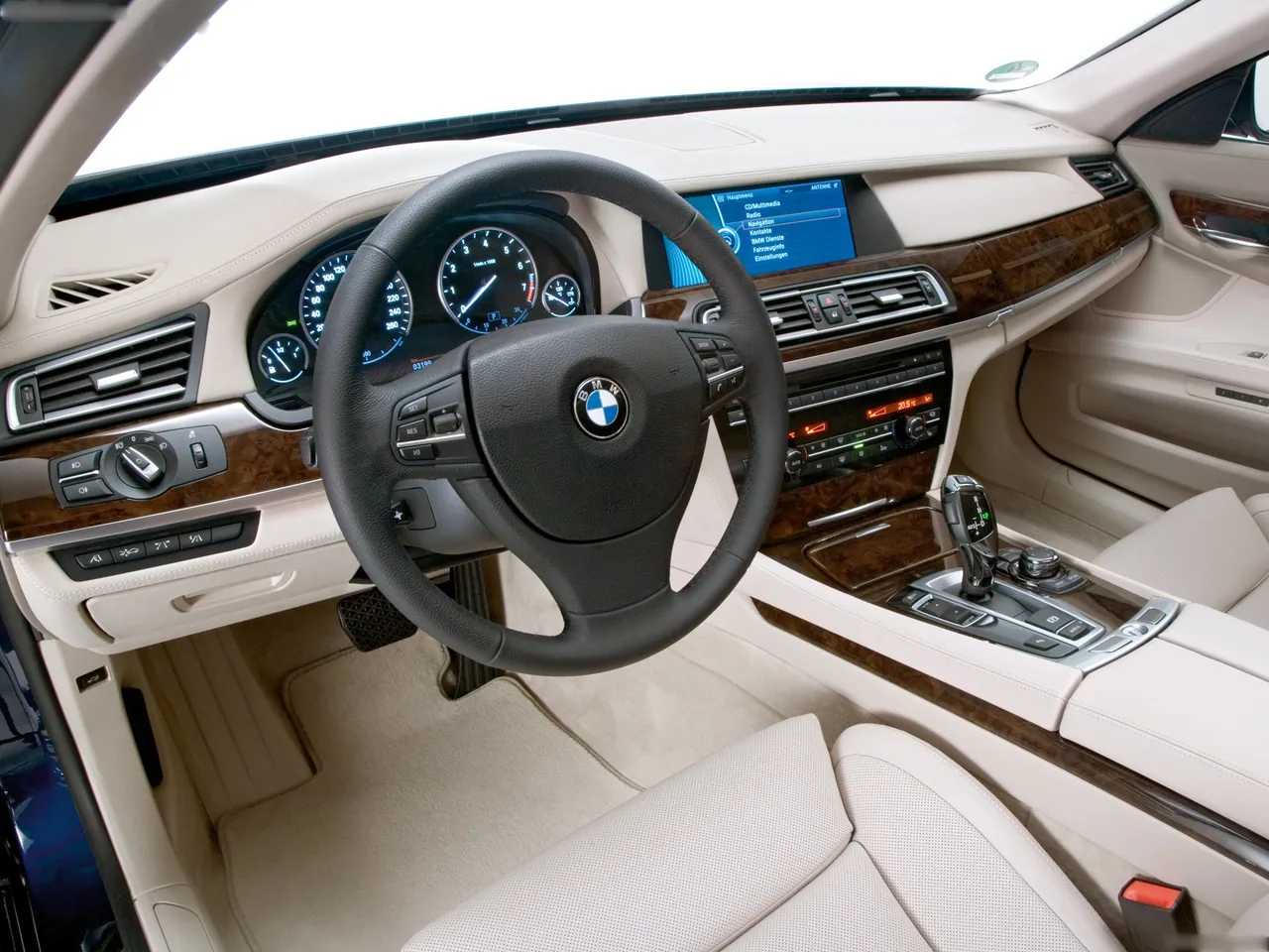 BMW 760Li (2010) – interiér