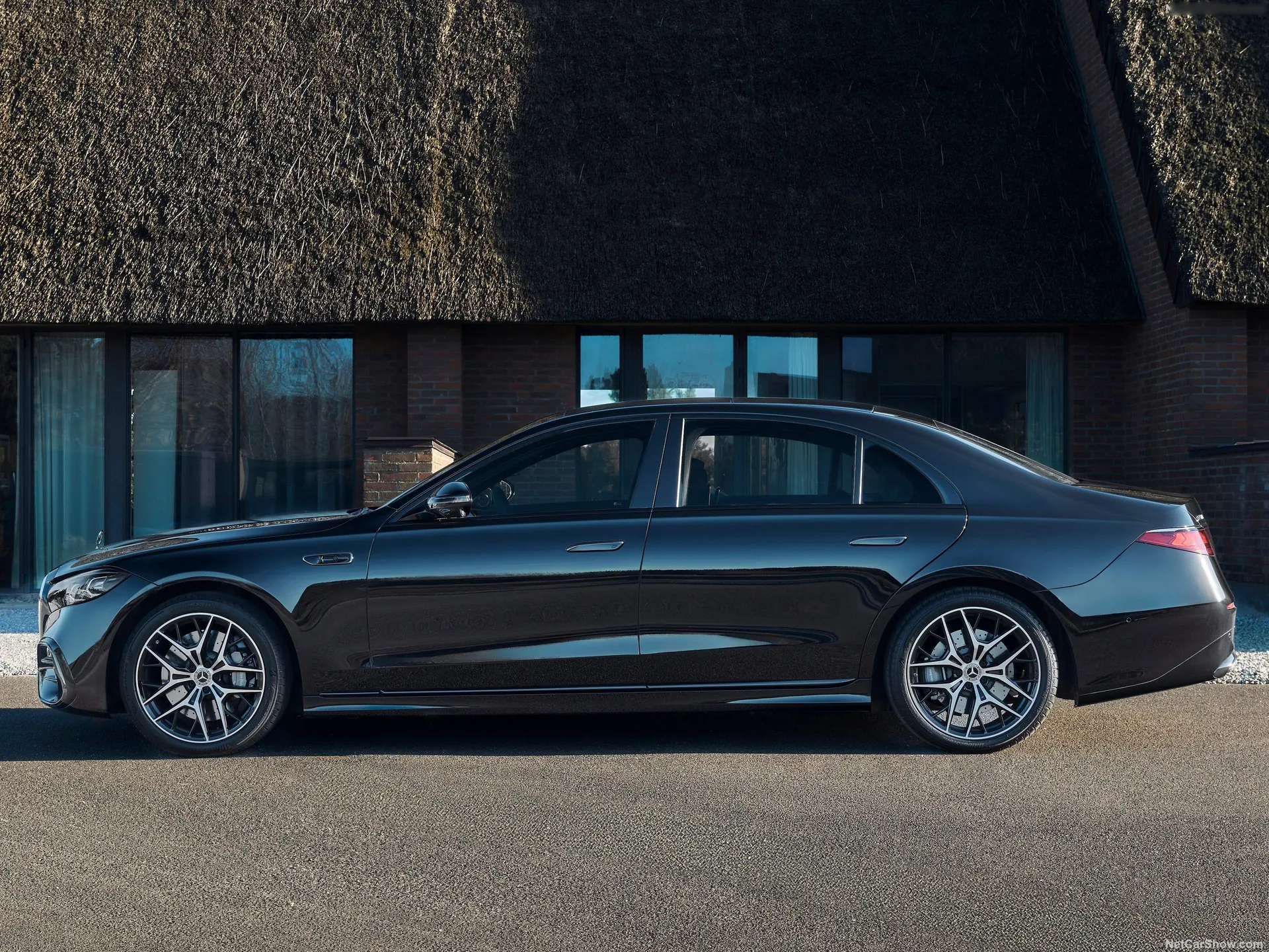Mercedes-Benz S-Class (2027) – boční profil