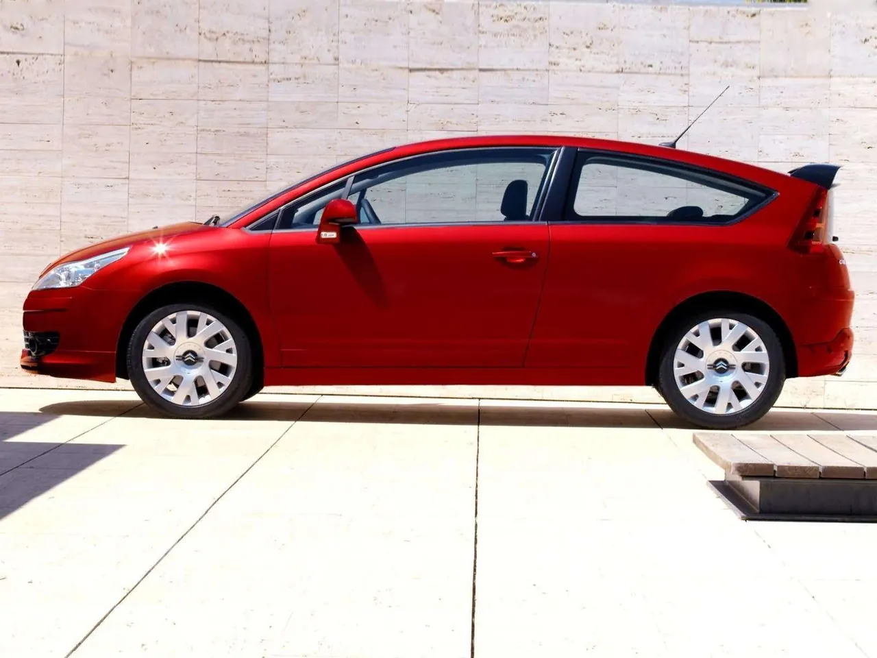 Citroen C4 Coupe (2005) – boční profil