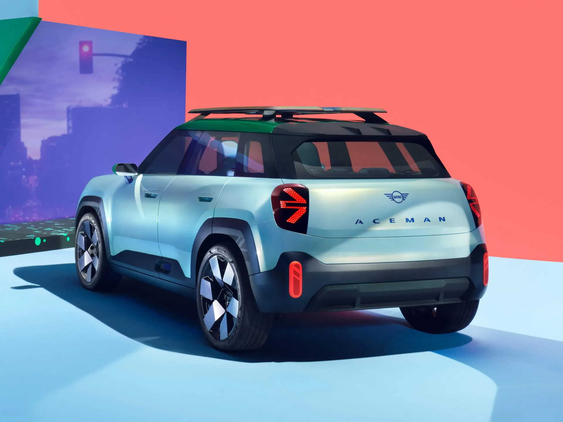Mini Aceman Concept (2022) – zadní tříčtvrteční pohled