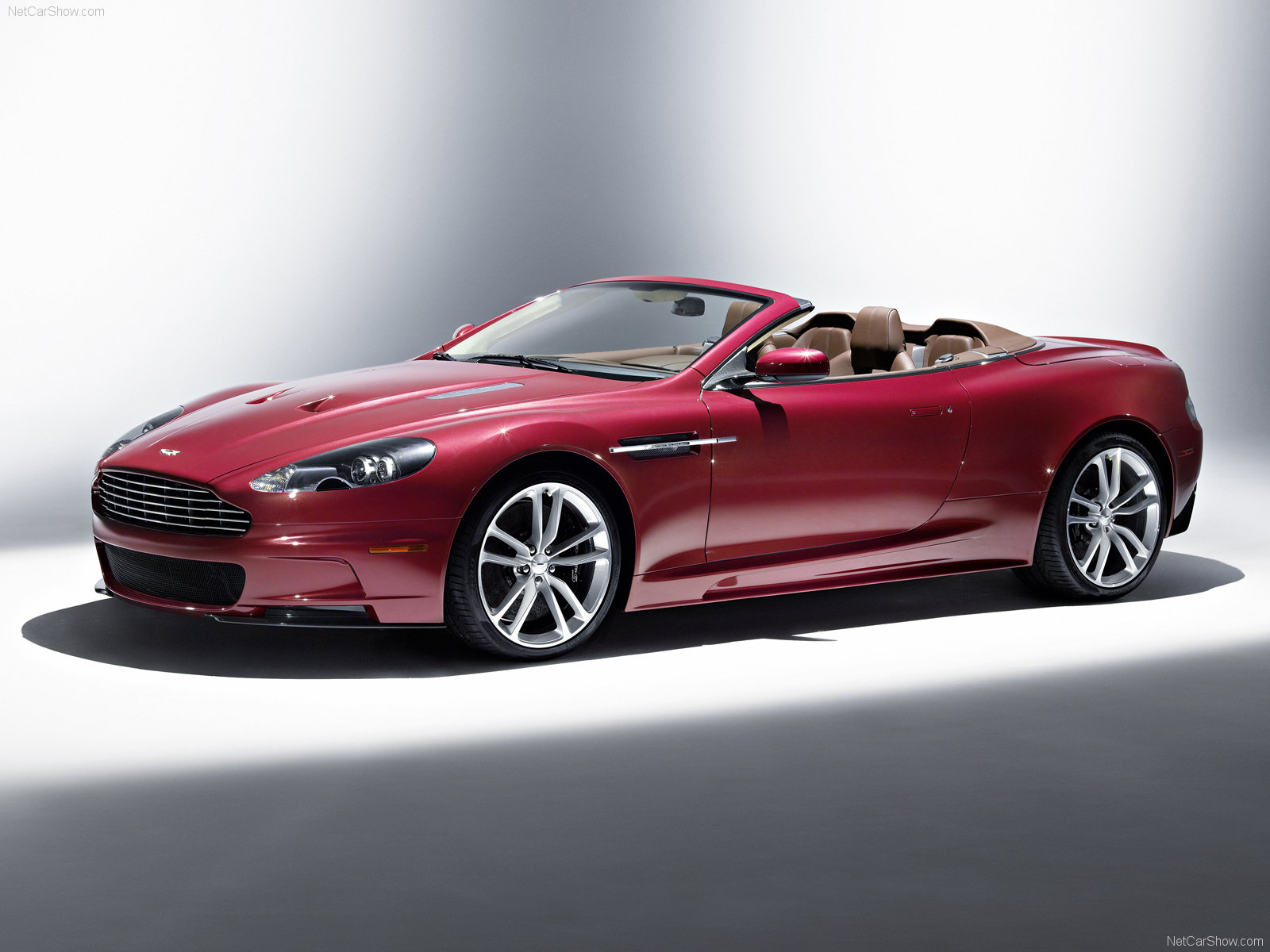 Aston Martin DBS Volante (2010)