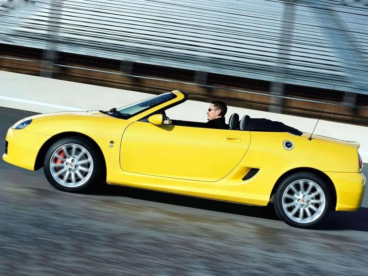 MG TF 160 (2003) – boční profil