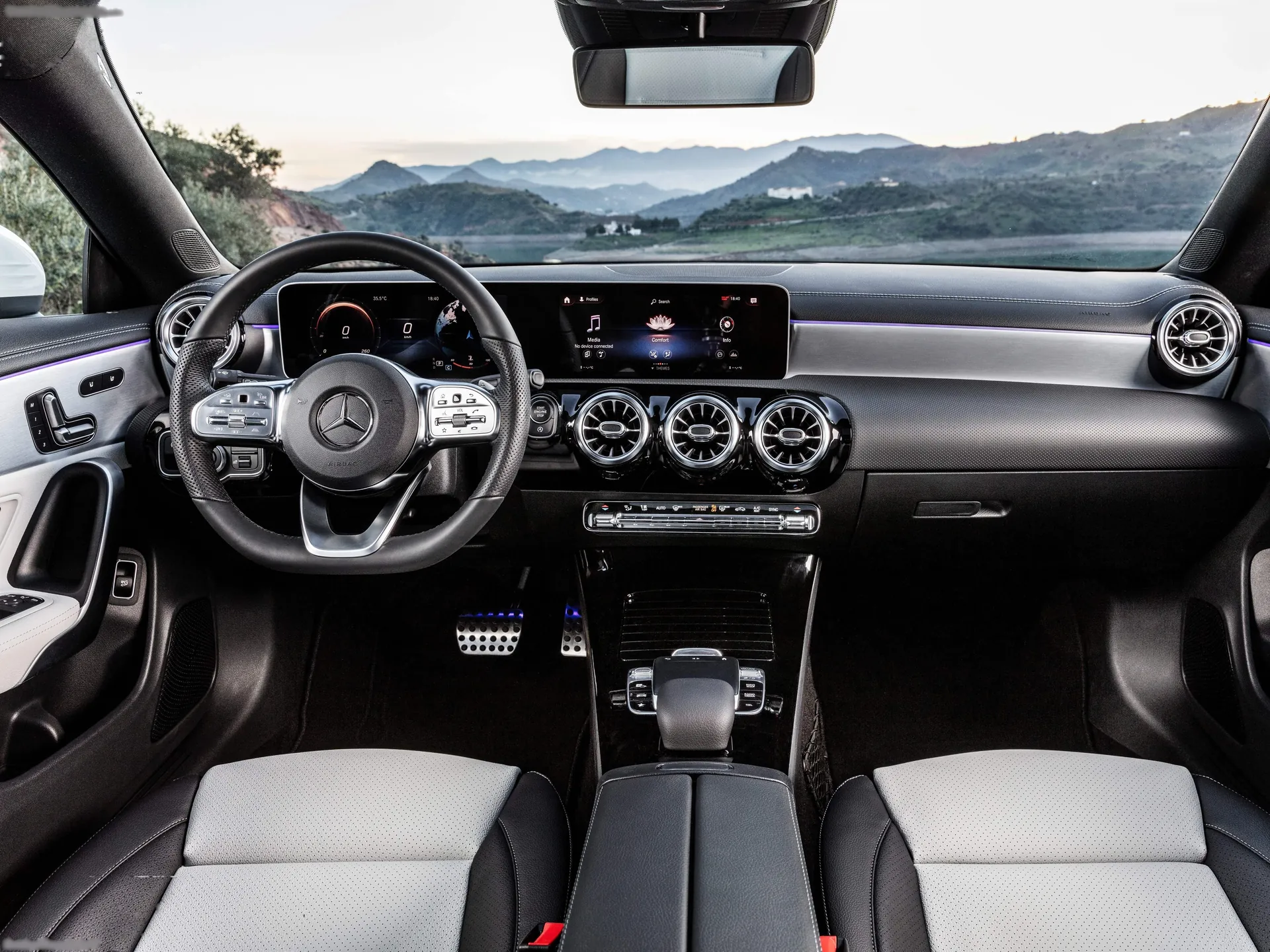 Mercedes-Benz CLA Shooting Brake (2020) – interiér