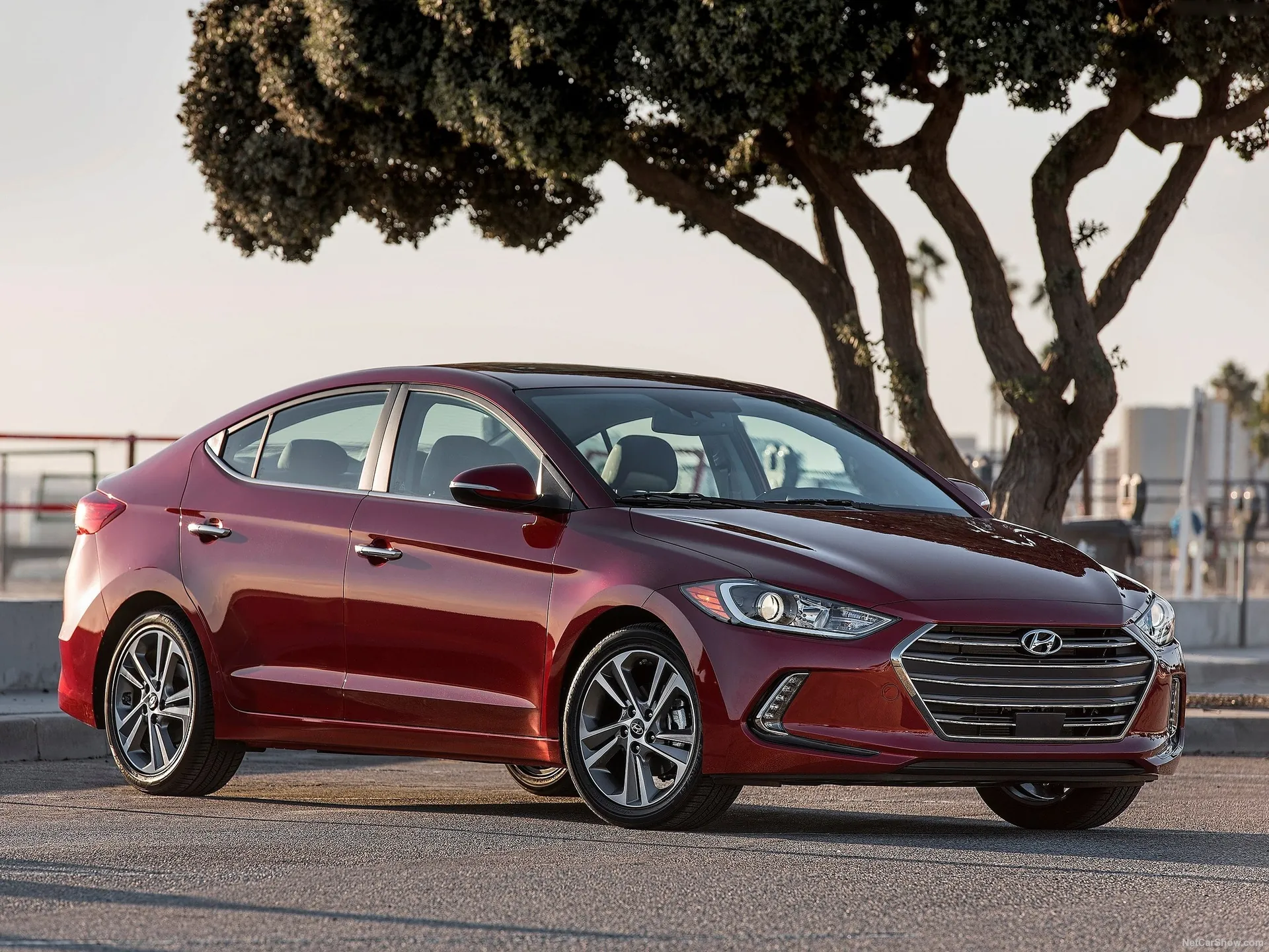 Hyundai Elantra (2017)