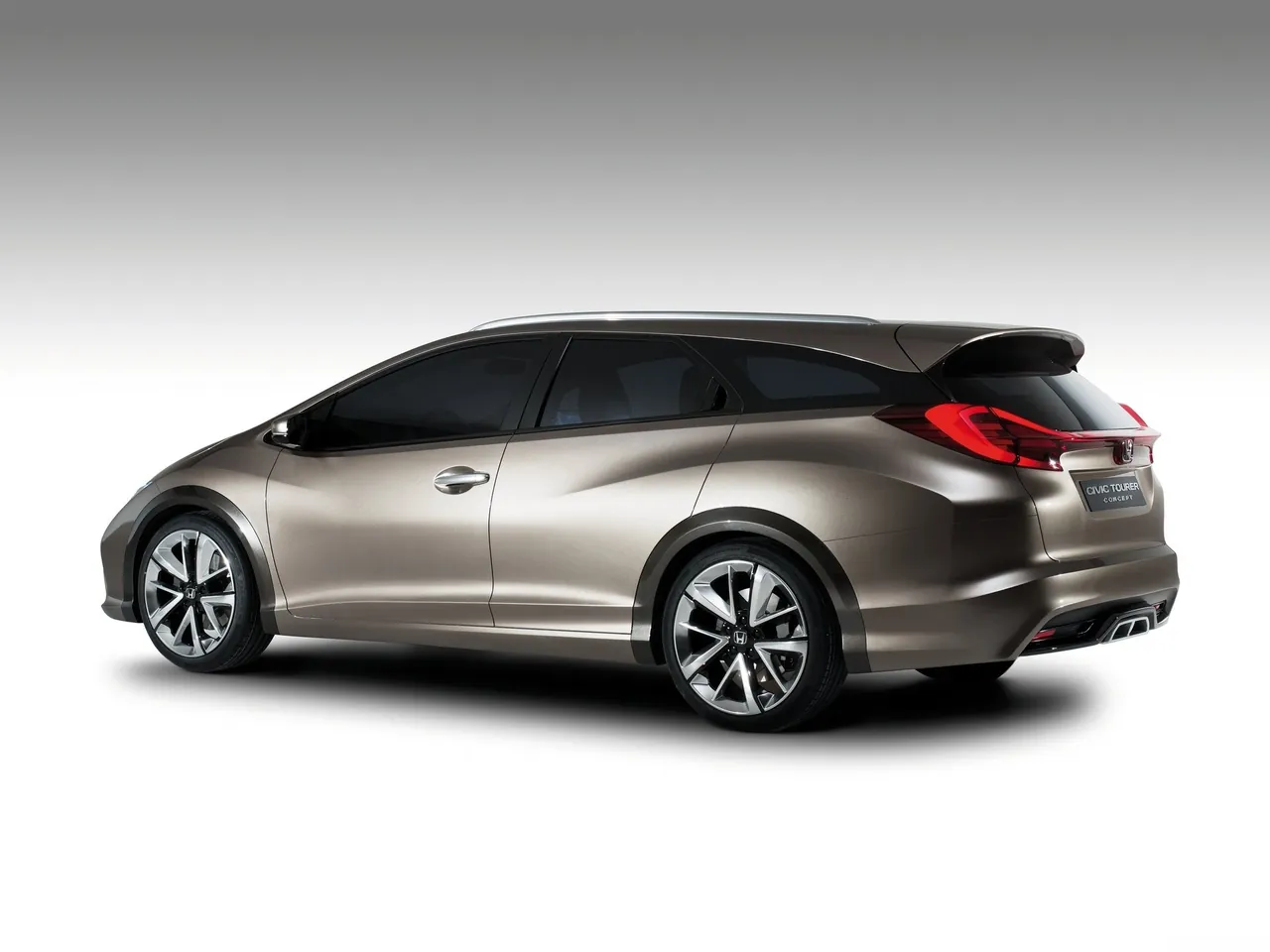 Honda Civic Tourer Concept (2013) – zadní tříčtvrteční pohled