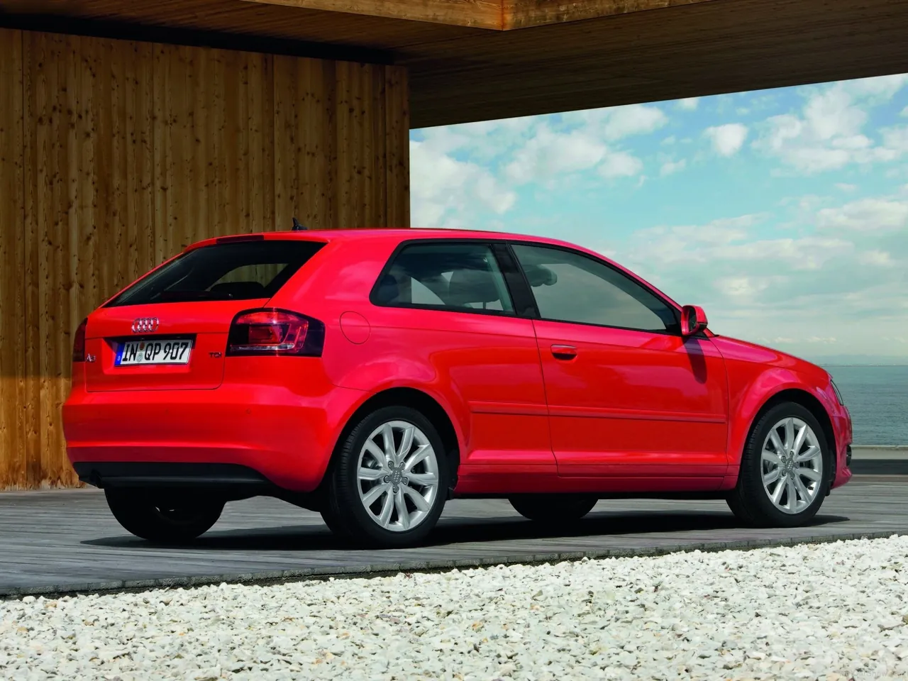 Audi A3 (2011) – zadní tříčtvrteční pohled