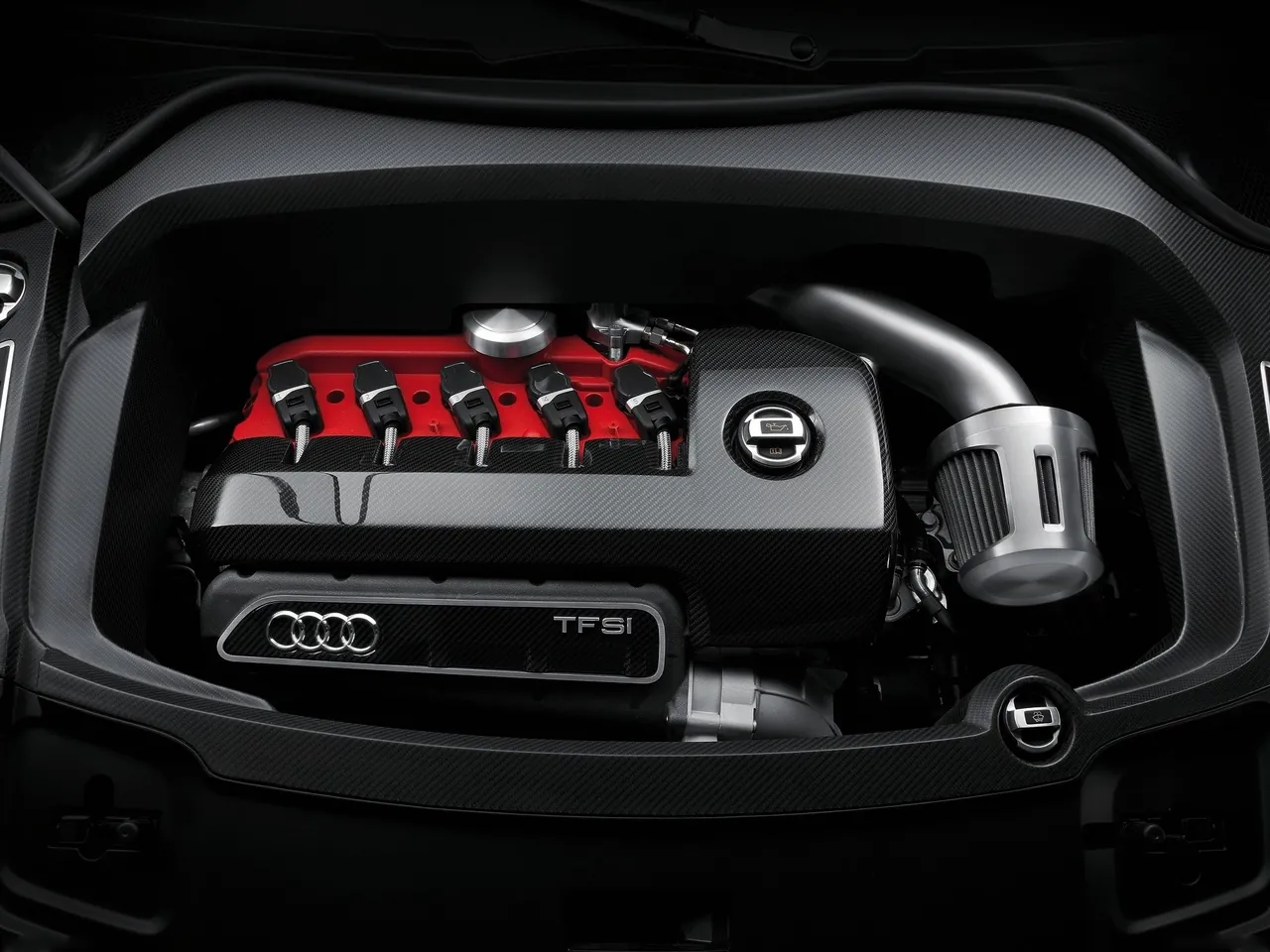 Audi RS Q3 Concept (2012) – motorový prostor