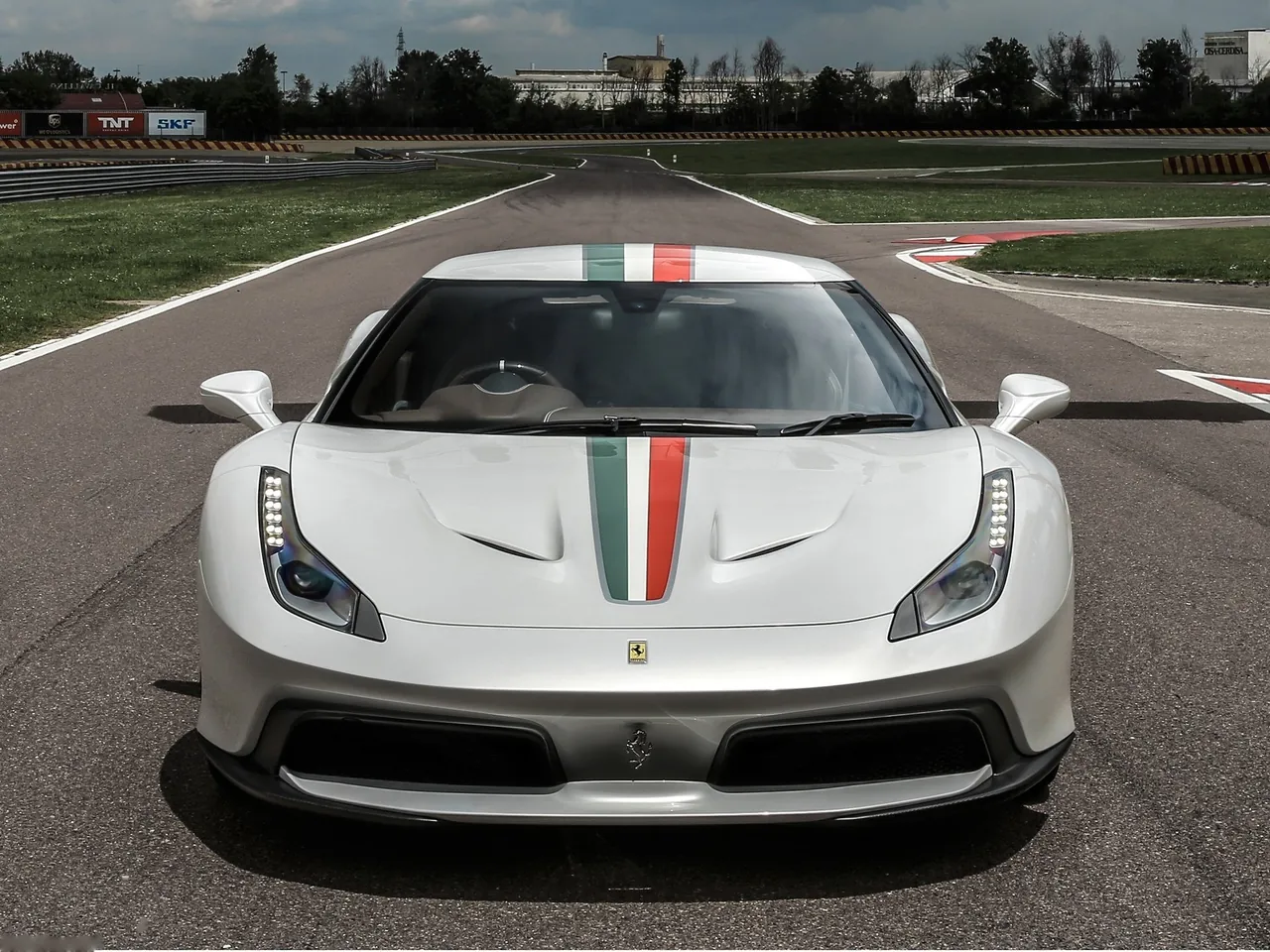Ferrari 458 MM Speciale (2016) – zepředu