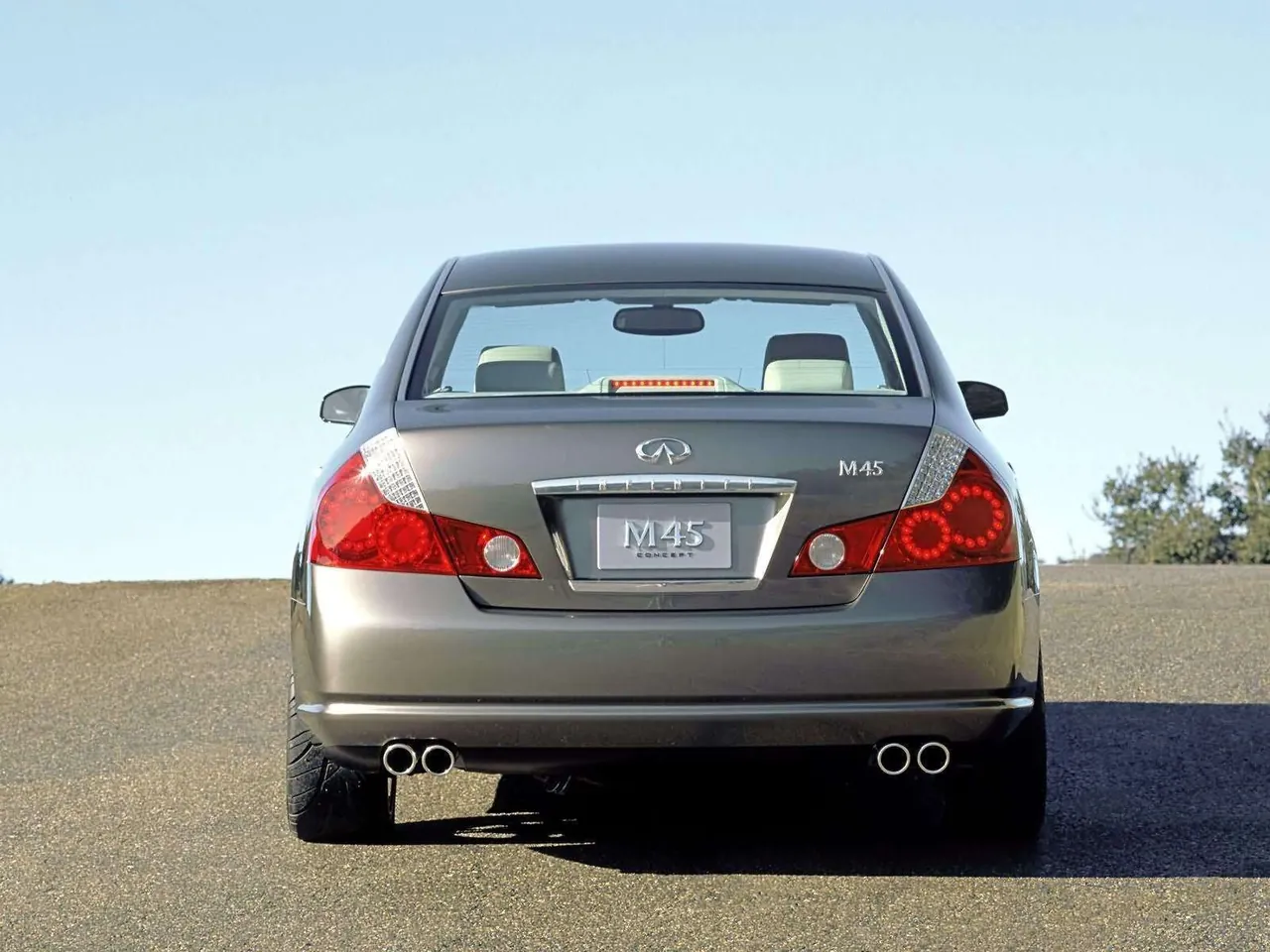 Infiniti M45 Concept (2004) – zezadu